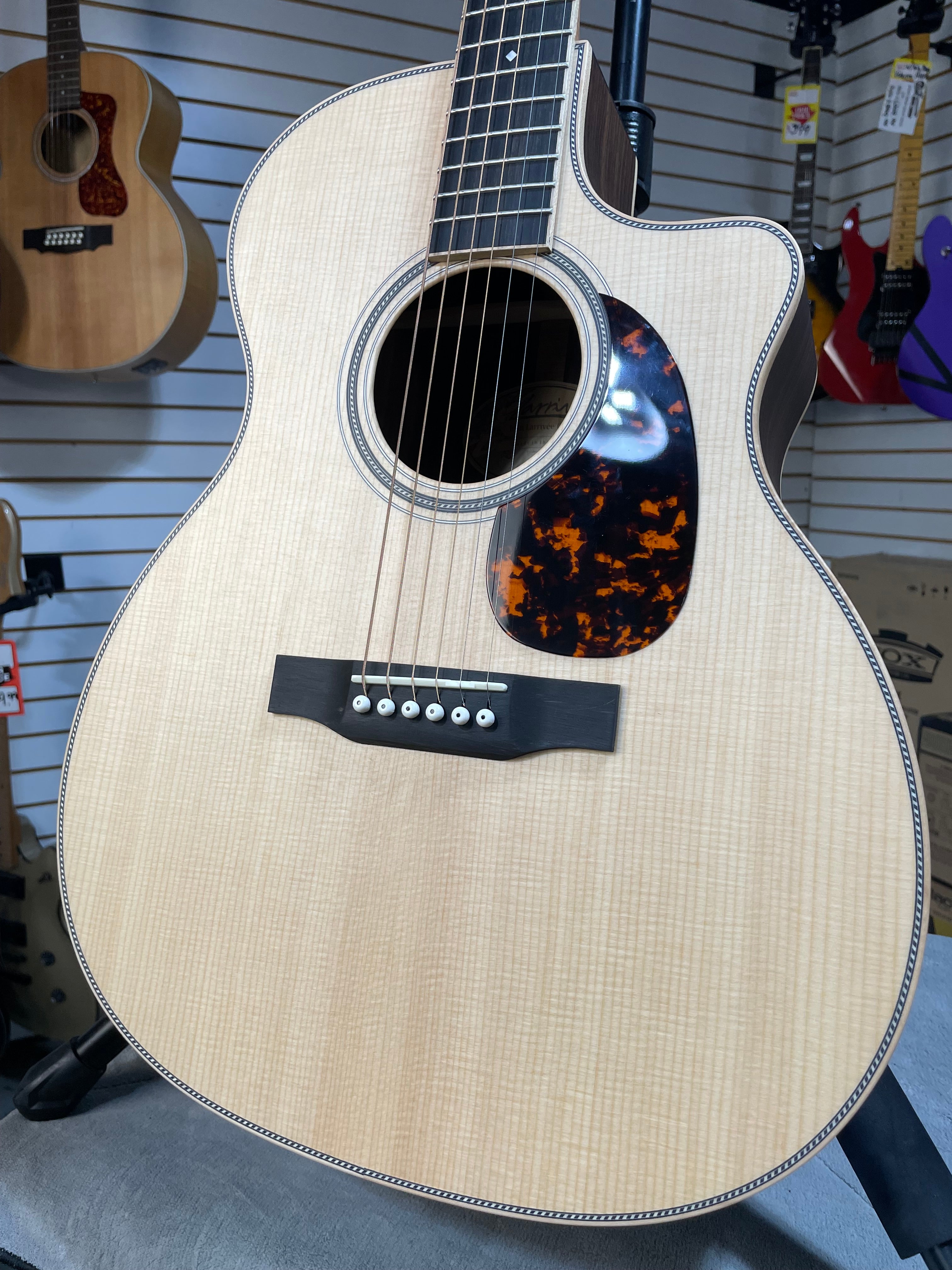 Larrivee VM-40 Acoustic Guitar - Natural - OHSC & PLEK*D