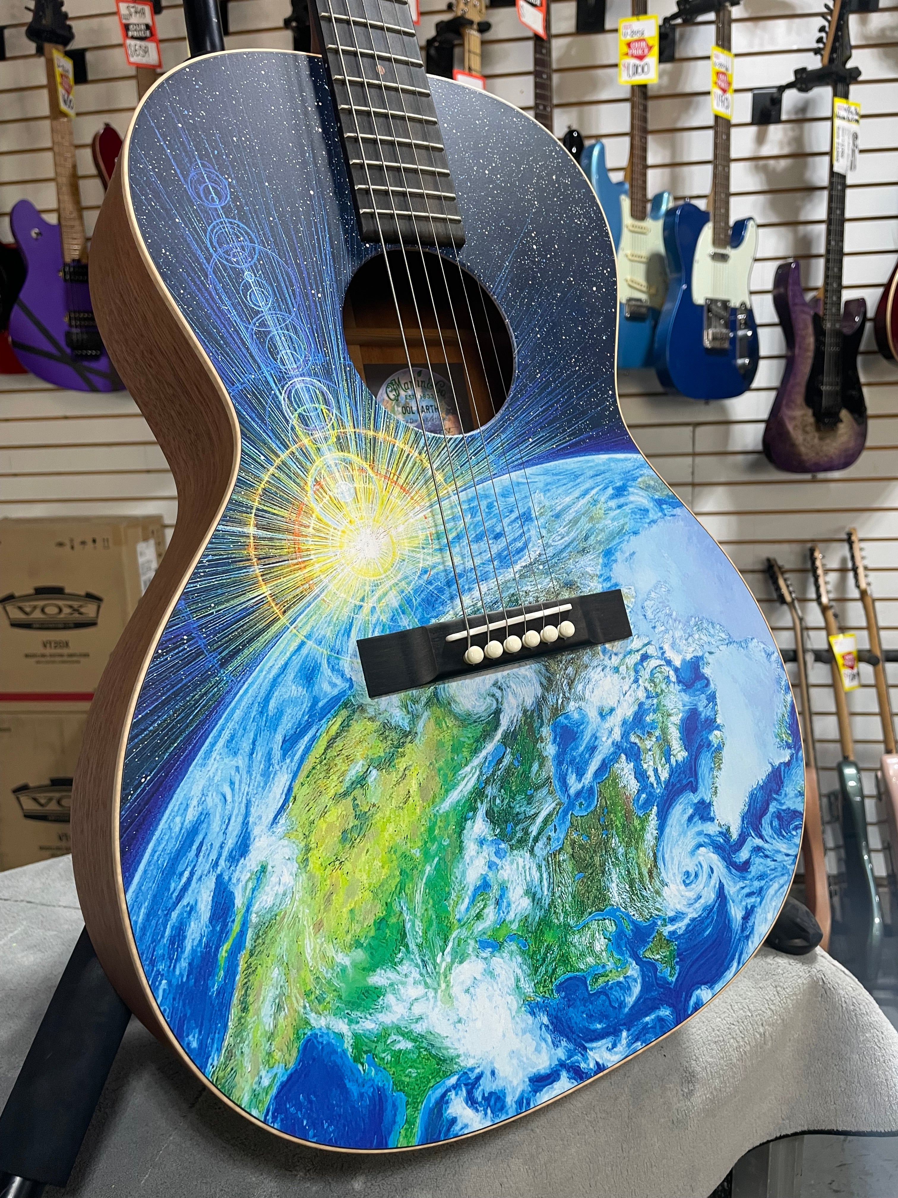 Martin 00L Earth Acoustic Guitar w/ Gig Bag & PLEK*D #733