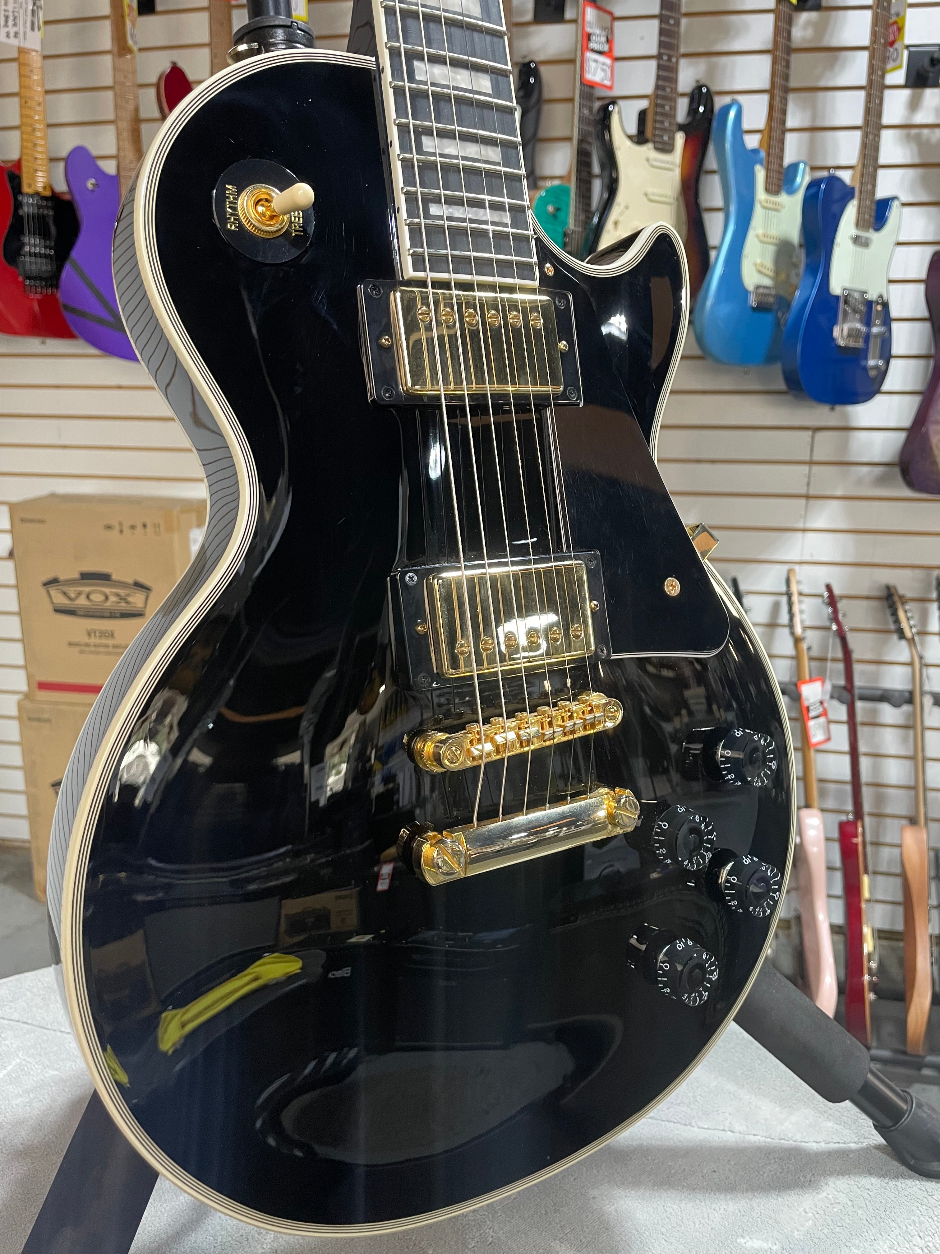 Epiphone Les Paul Custom Ebony w/Crossrock Hardshell Case