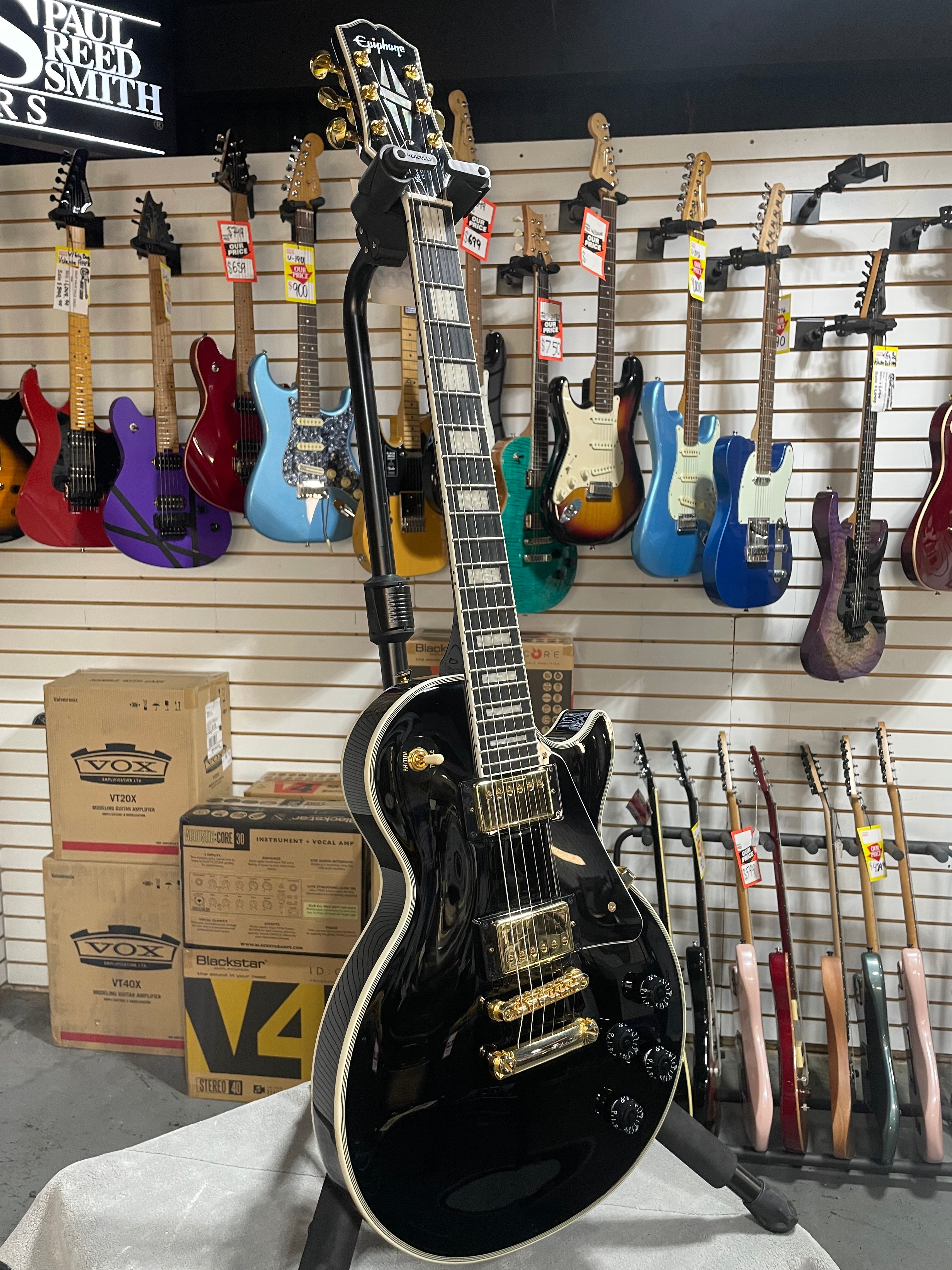 Epiphone Les Paul Custom Ebony w/Crossrock Hardshell Case | C&M