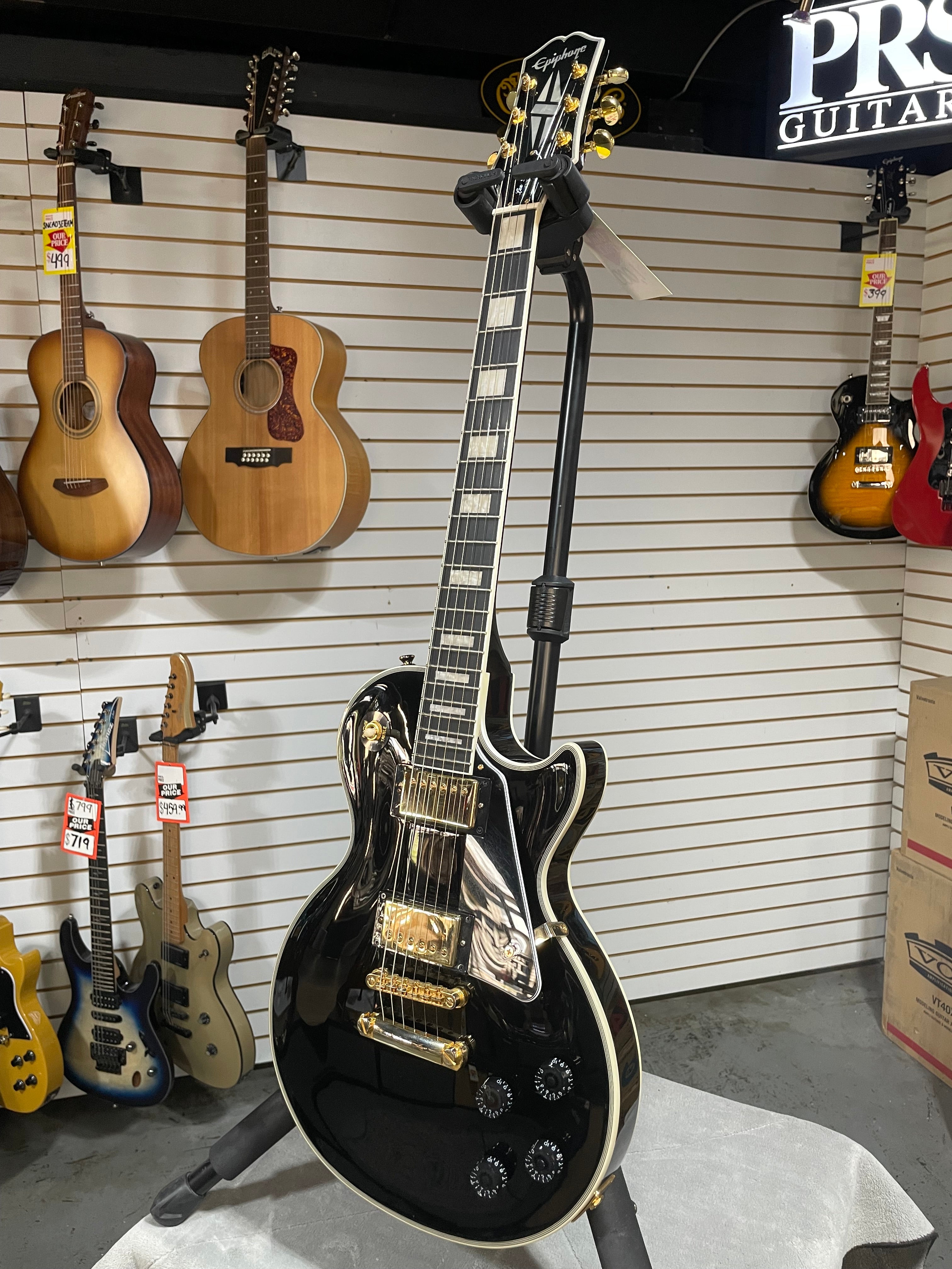 Epiphone Les Paul Custom Ebony w/Crossrock Hardshell Case | C&M