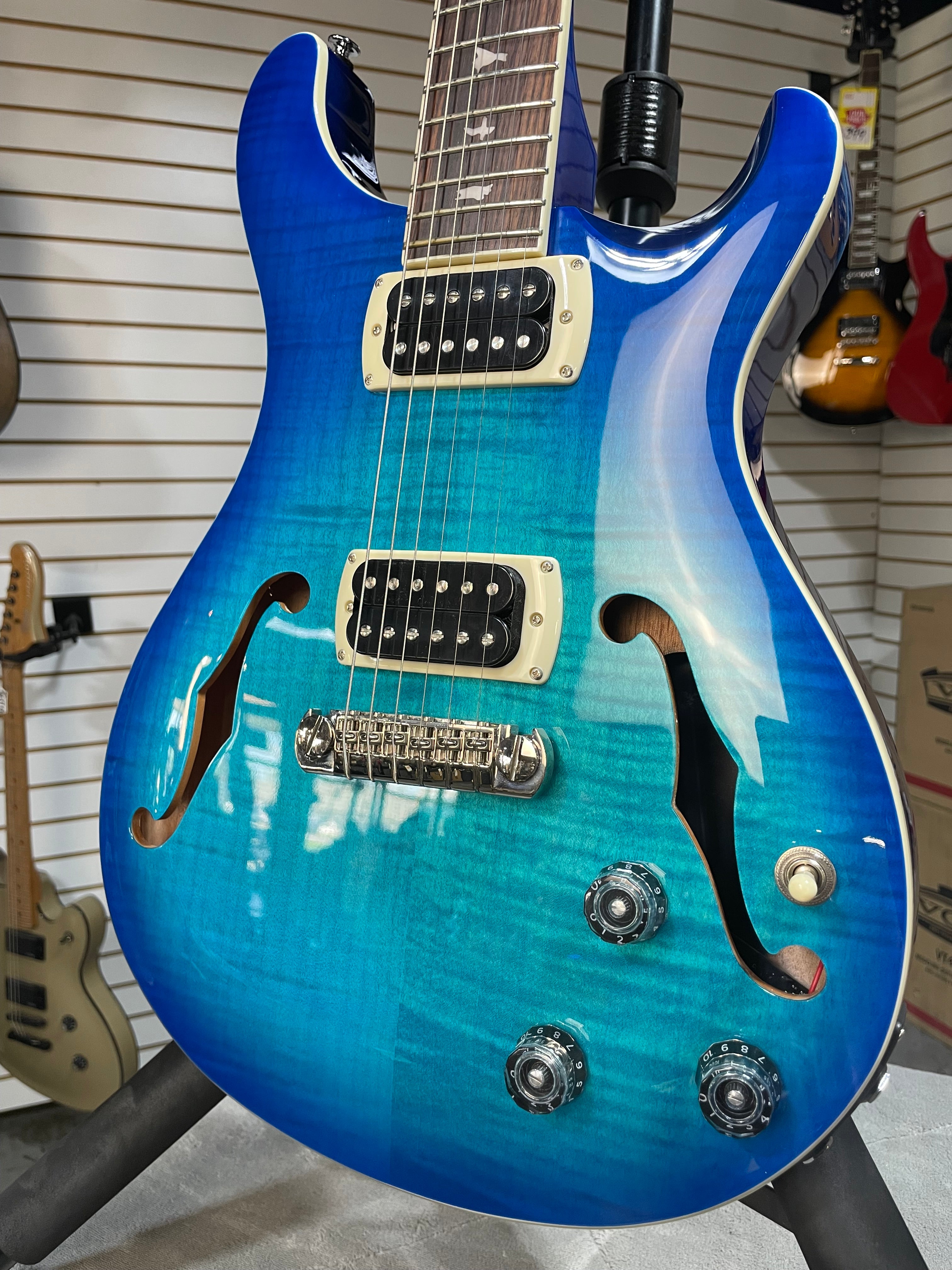 PRS SE Hollowbody I Piezo Lake Blue
