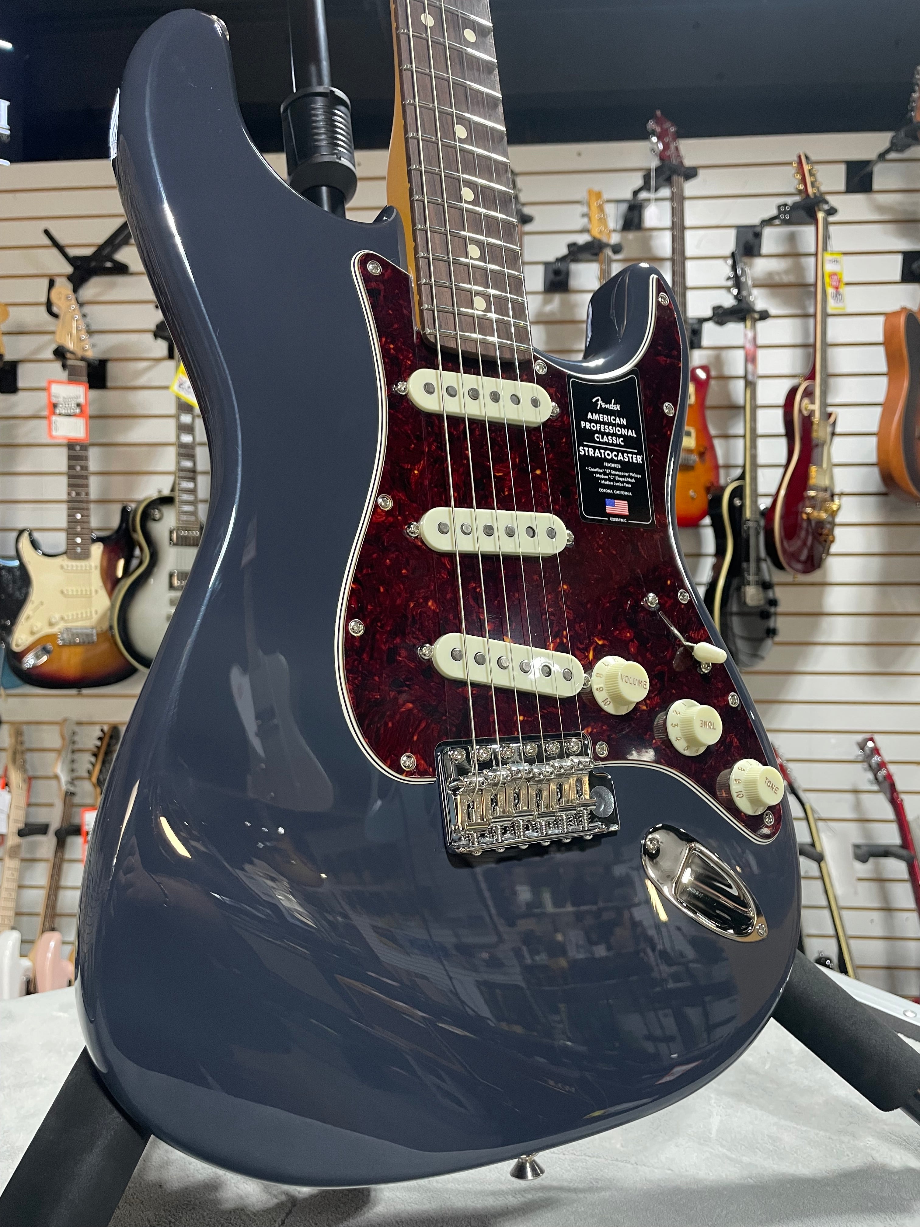 Fender American Professional Classic Stratocaster - Faded Black w/ Gig Bag & PLEK*D #669