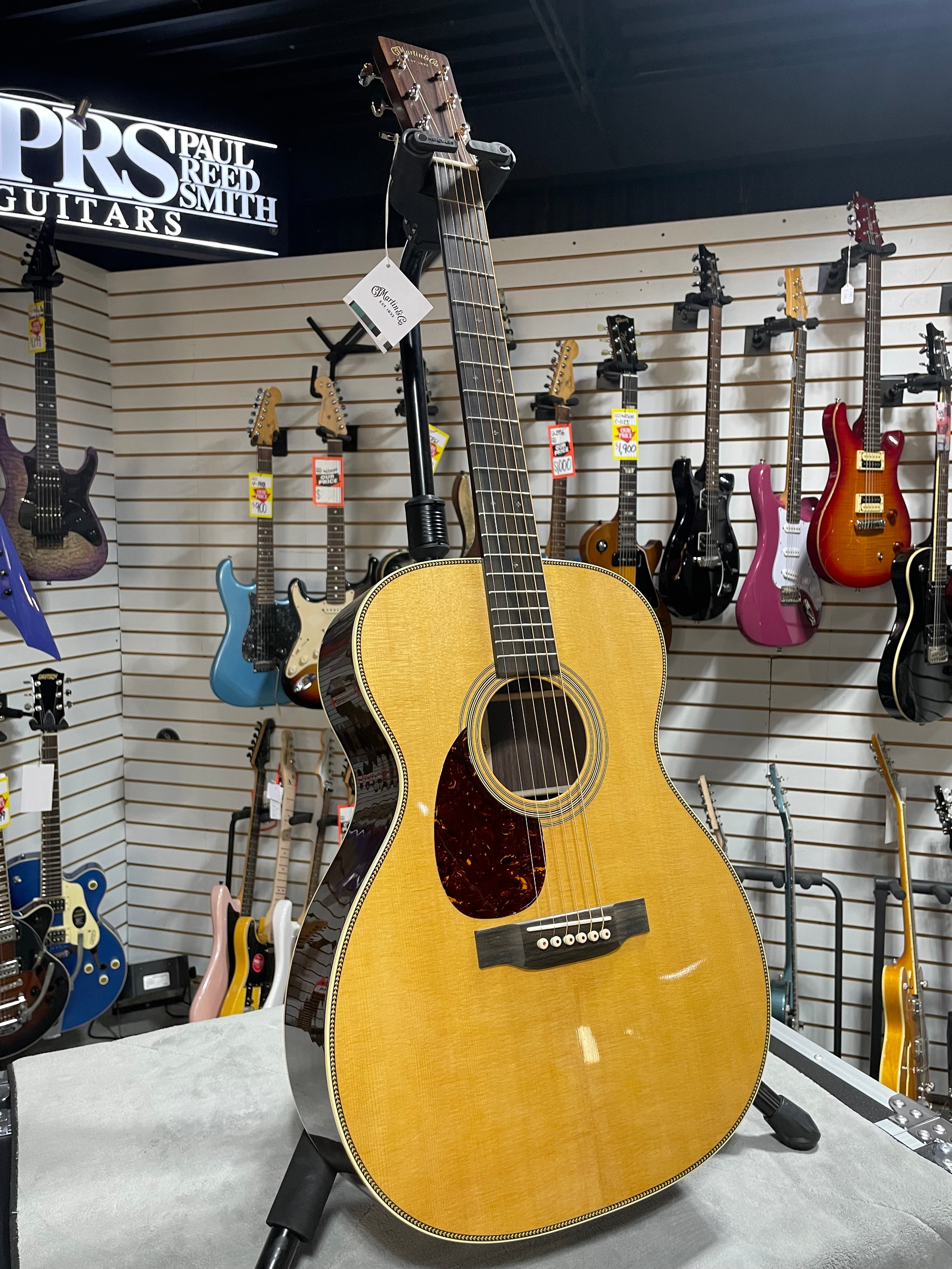 Martin OM-28 Left Handed Acoustic Guitar - Natural w/OHSC & PLEK*D #292