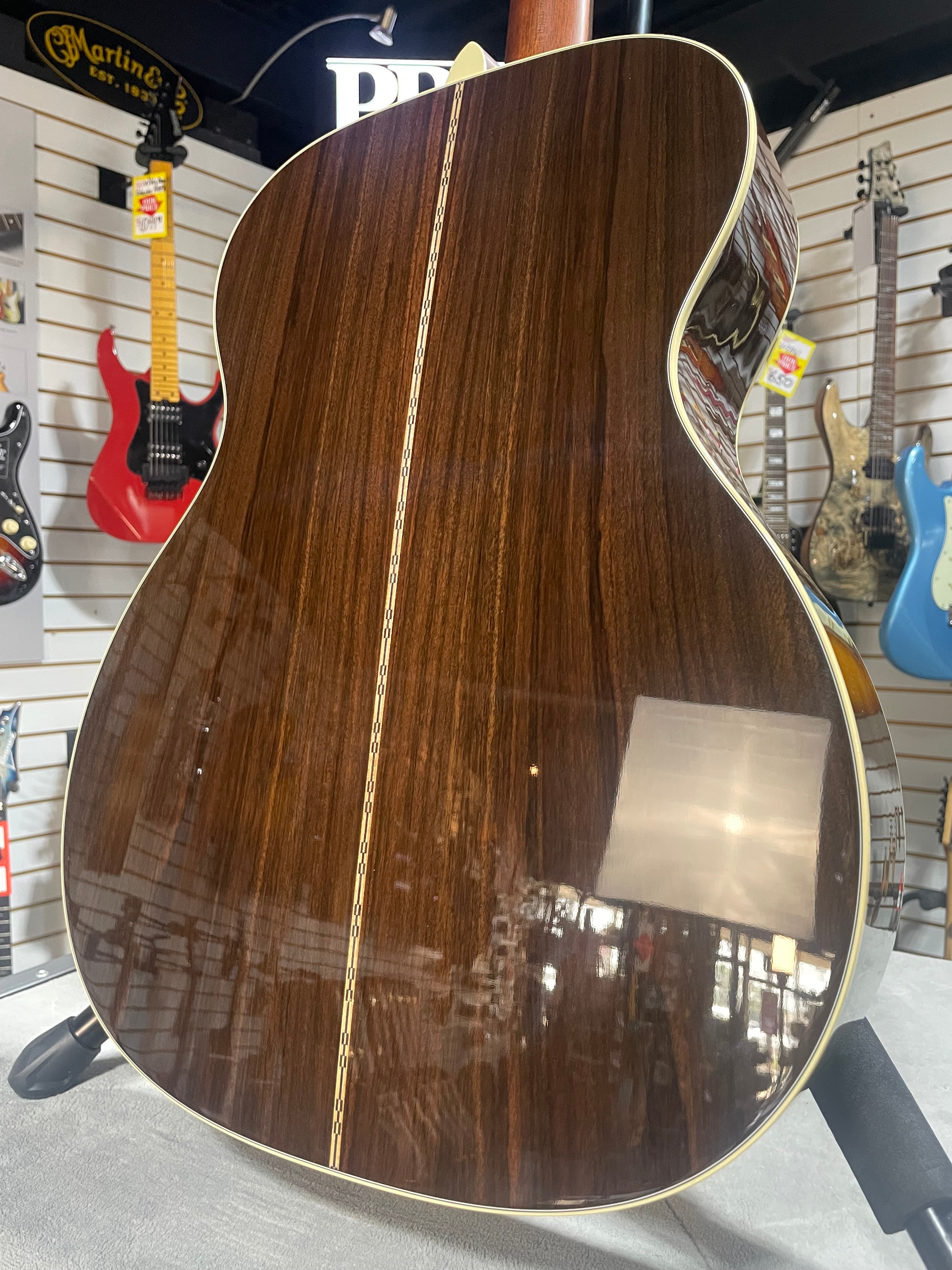 Martin OM-28 Left Handed Acoustic Guitar - Natural w/OHSC & PLEK*D #292