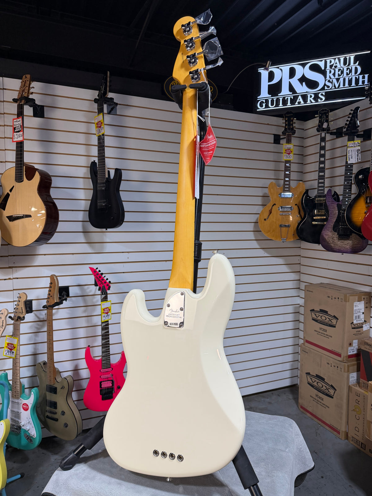 Fender American Professional Jazz Bass Olympic White