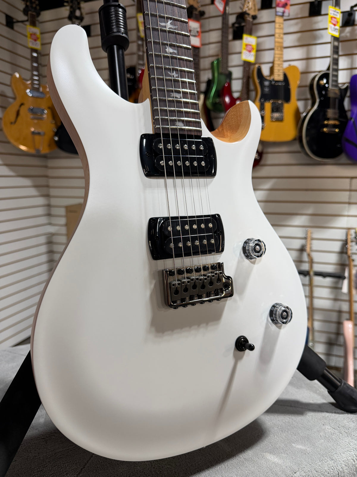 PRS SE CE 24 Satin - Flat White Top, C&M Exclusive - White