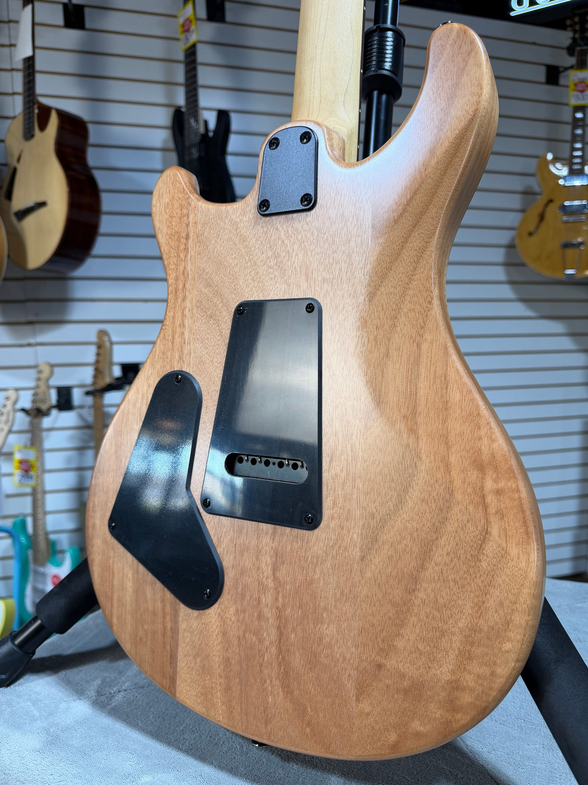 PRS SE CE 24 Satin - Flat White Top, C&M Exclusive - White