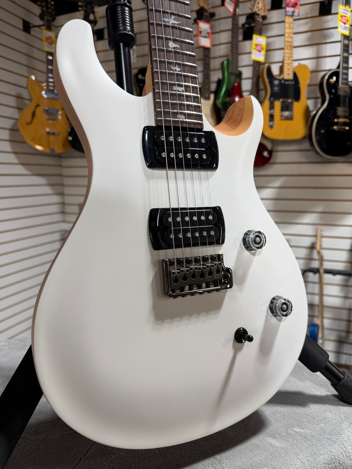 PRS SE CE 24 Satin - Flat White Top, C&M Exclusive - White