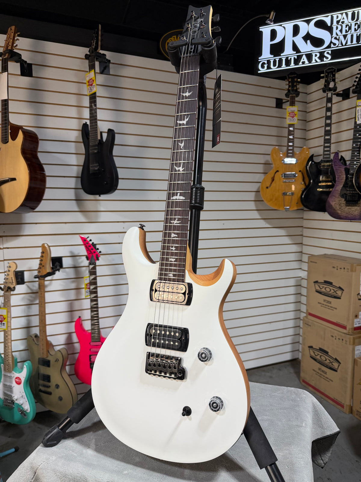 PRS SE CE 24 Satin - Flat White Top, C&M Exclusive - White