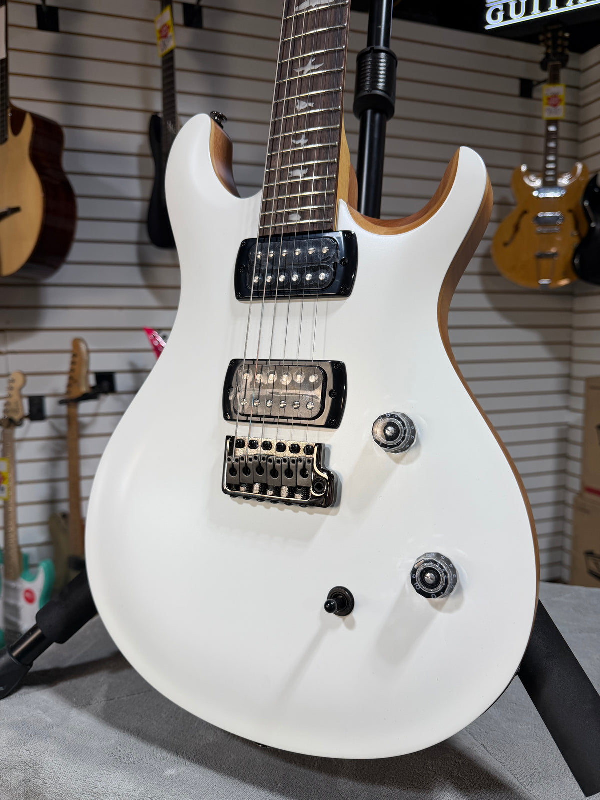 PRS SE CE 24 Satin - Flat White Top, C&M Exclusive - White