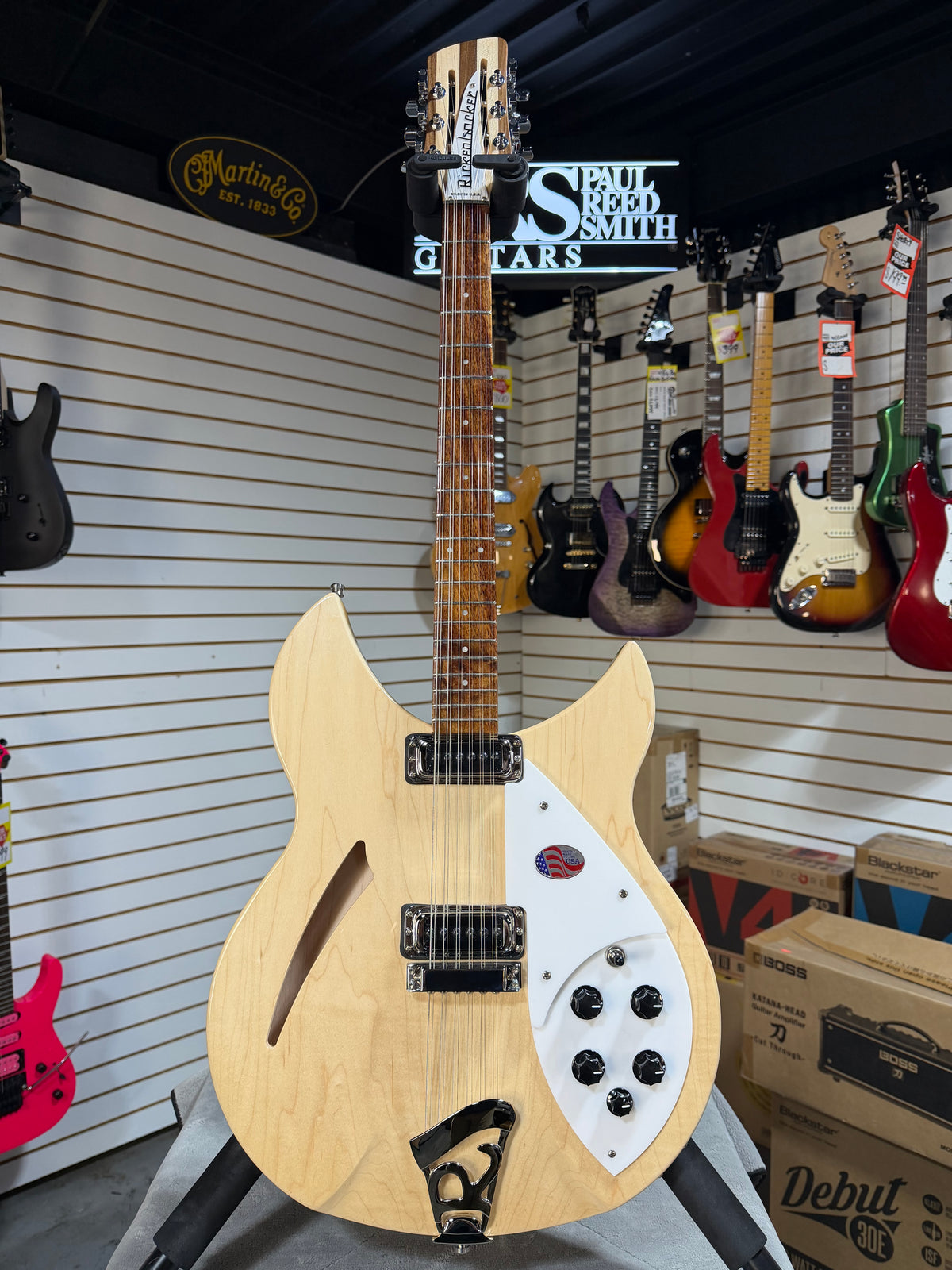 Rickenbacker 330/12 Mapleglo
