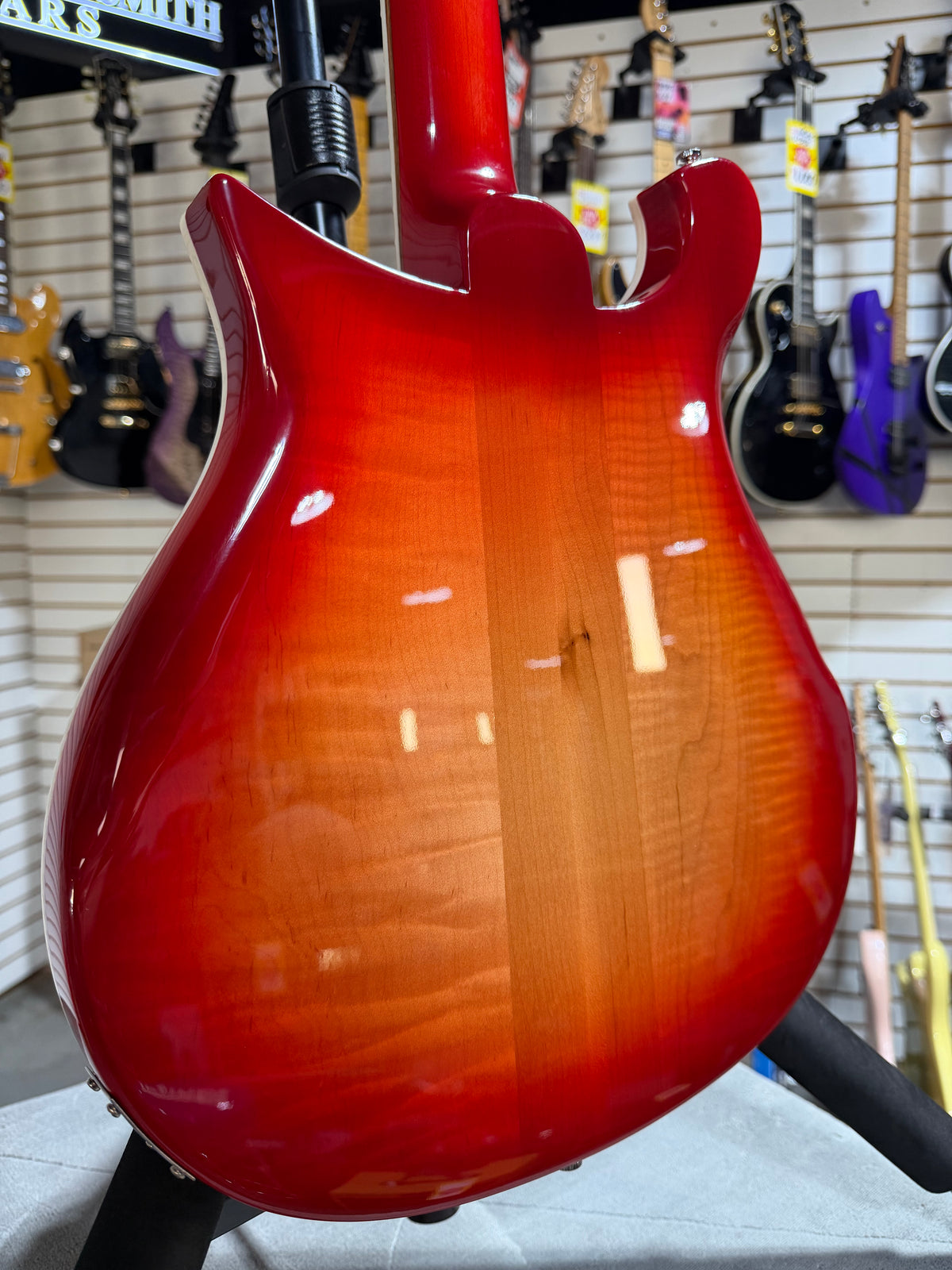 Rickenbacker 660 Fireglo