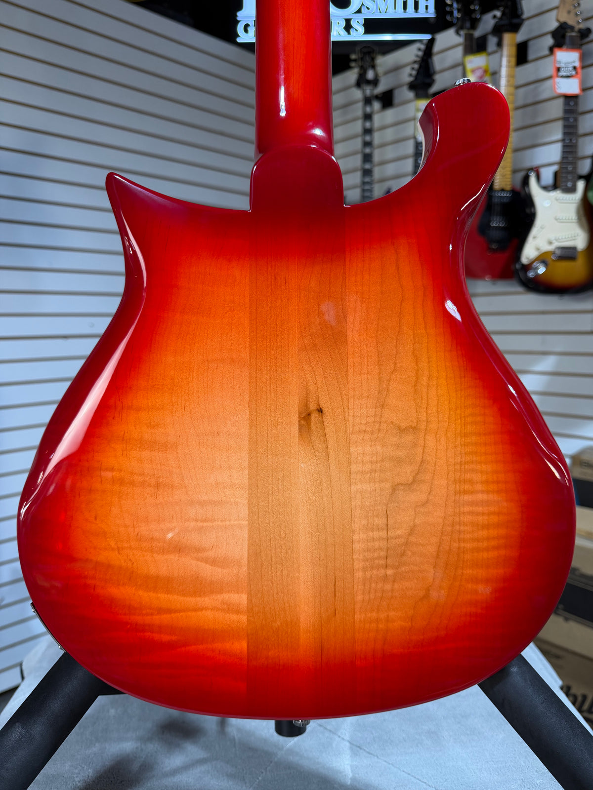Rickenbacker 660 Fireglo