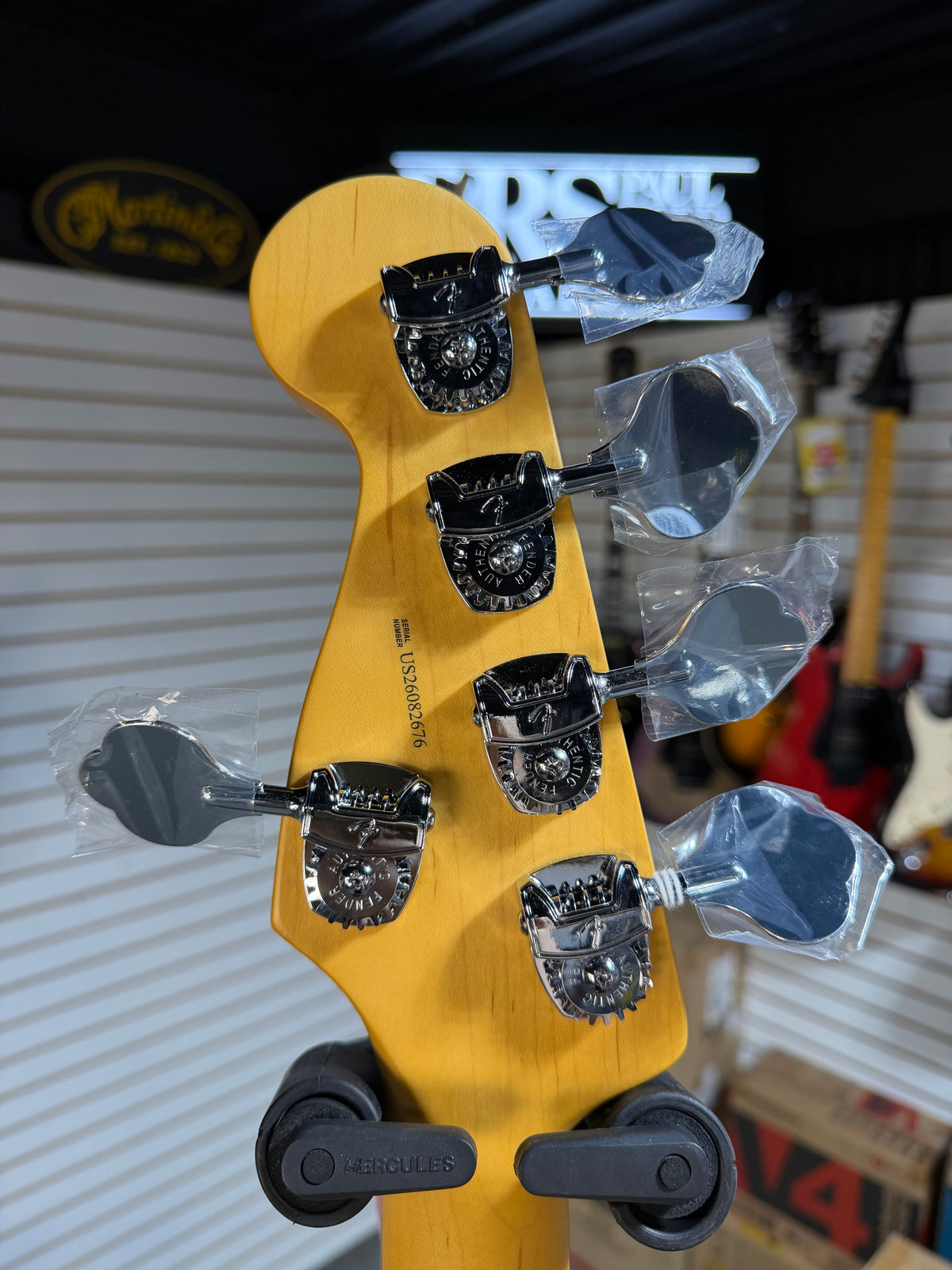 Fender American Professional Jazz Bass V 3-color Sunburst