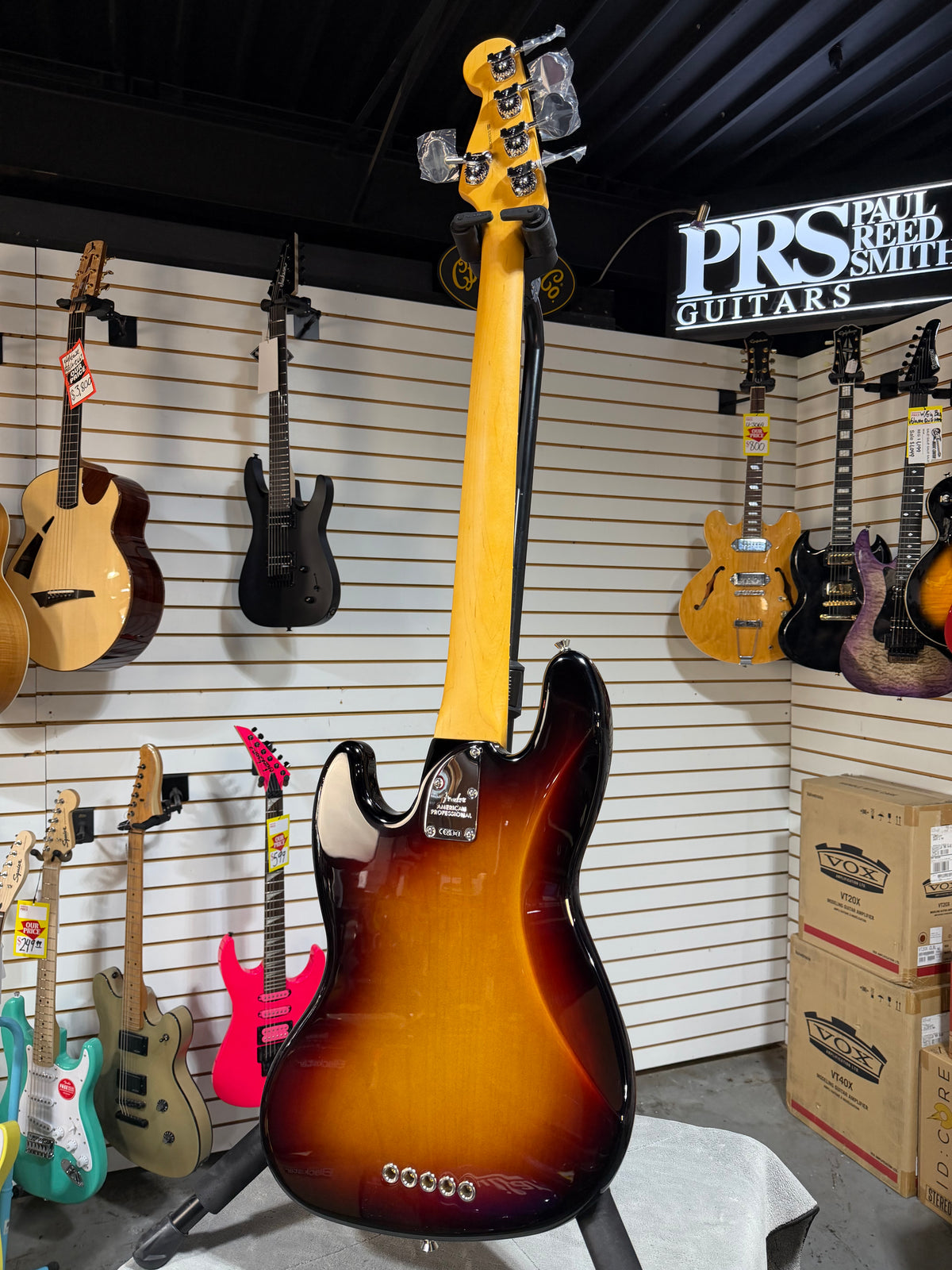 Fender American Professional Jazz Bass V 3-color Sunburst