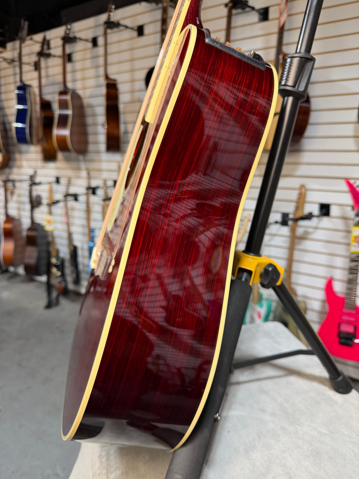 Takamine Left Handed JJ325SRC-12 John Jorgenson Signature Gloss Red