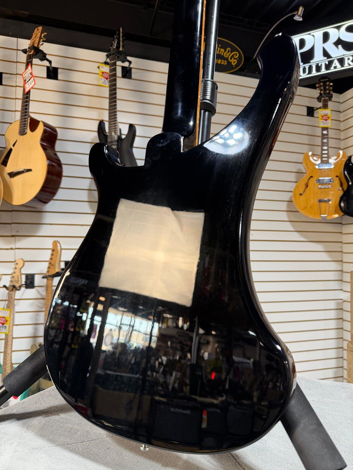 Rickenbacker 4003S Jetglo