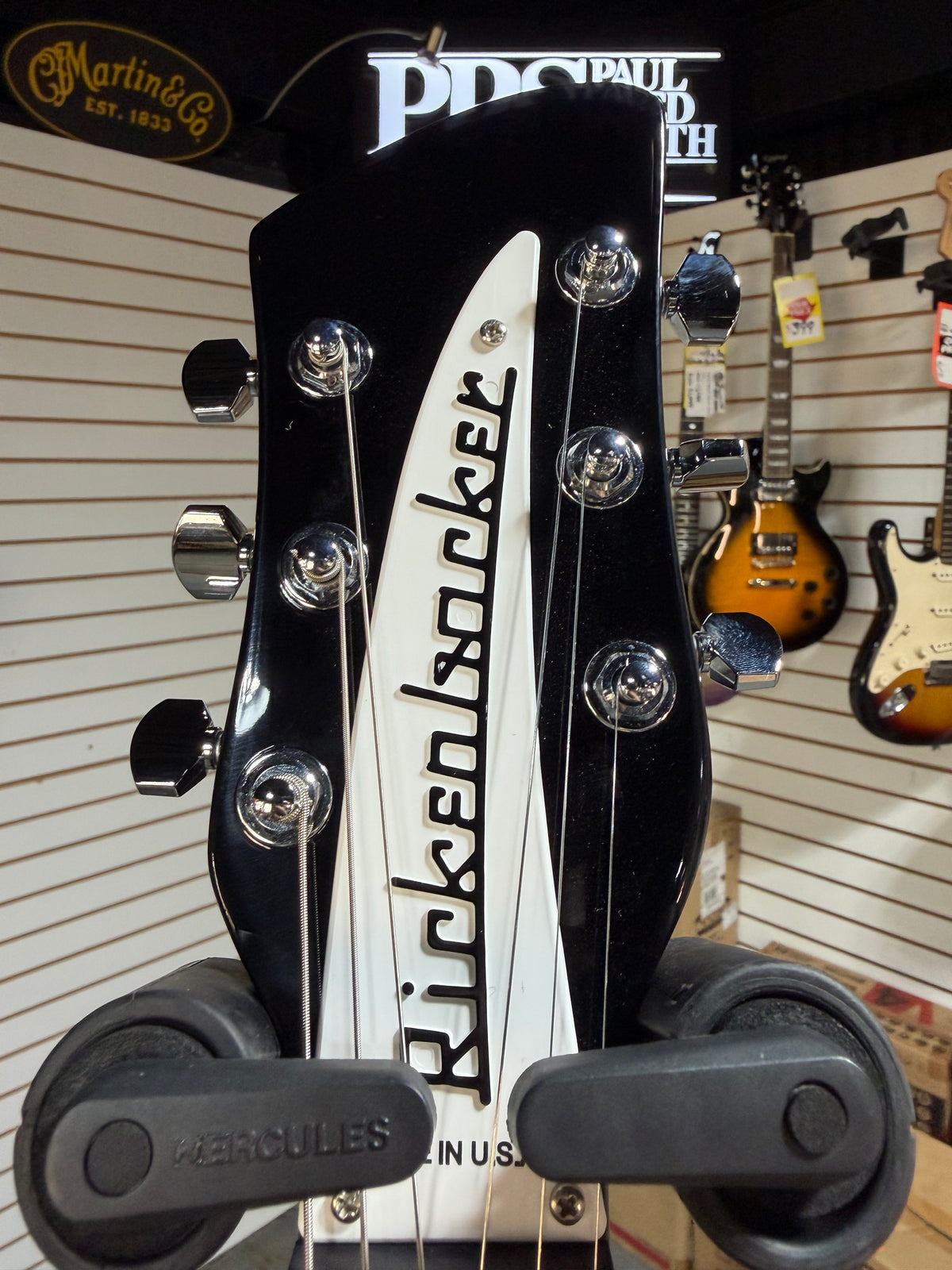 Rickenbacker 330 Jetglo