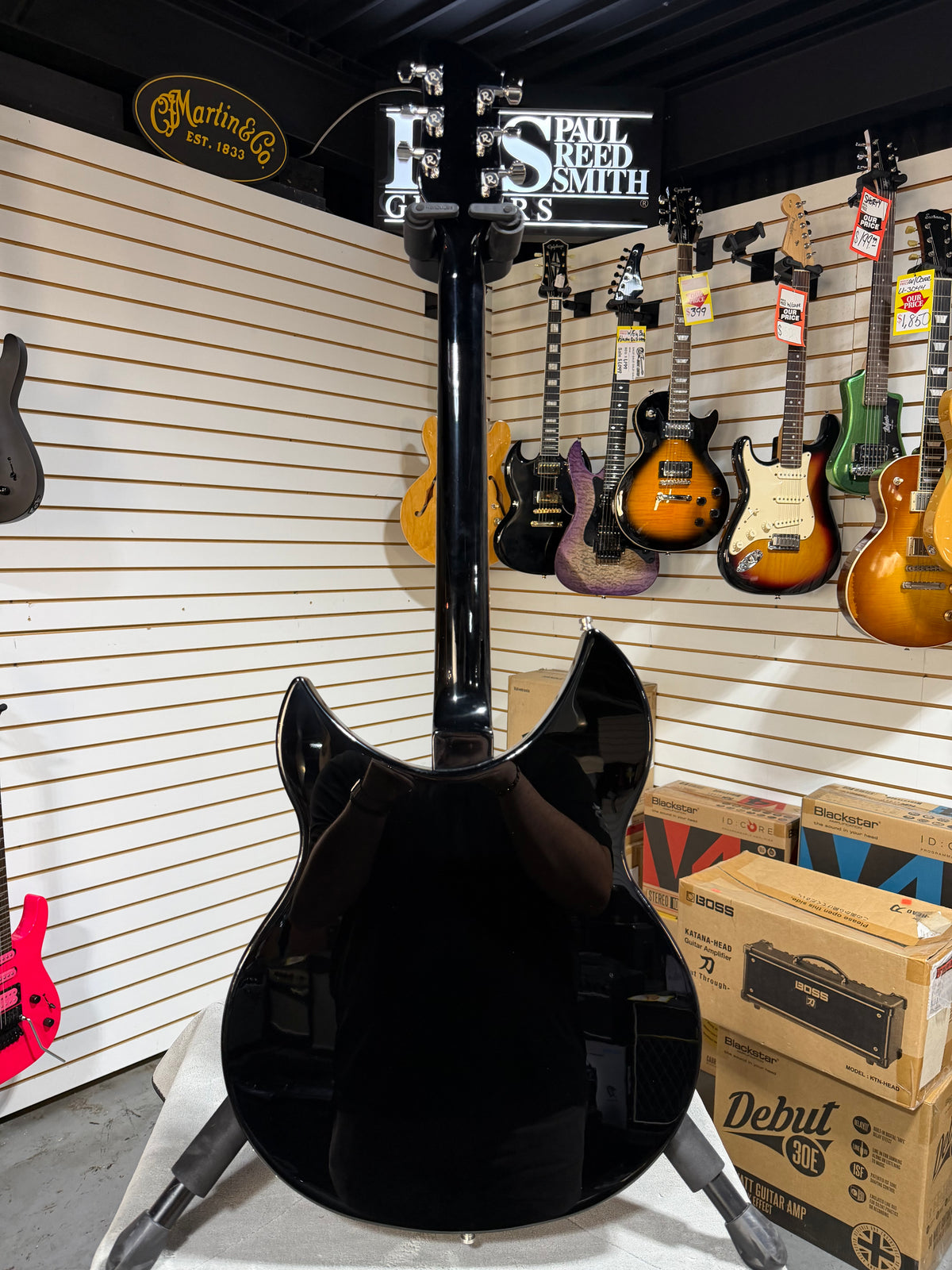 Rickenbacker 330 Jetglo