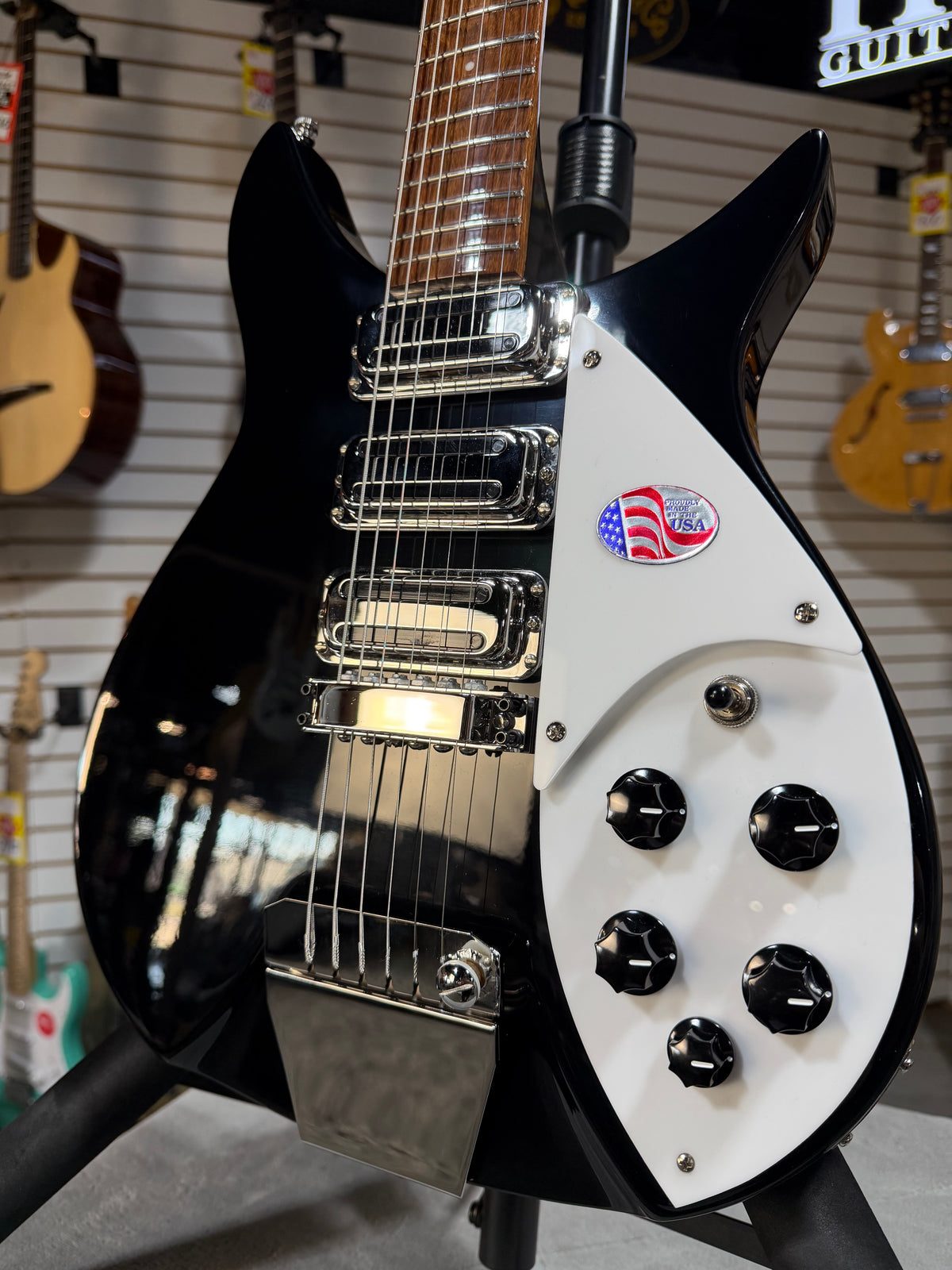 Rickenbacker 325C64 Jetglo