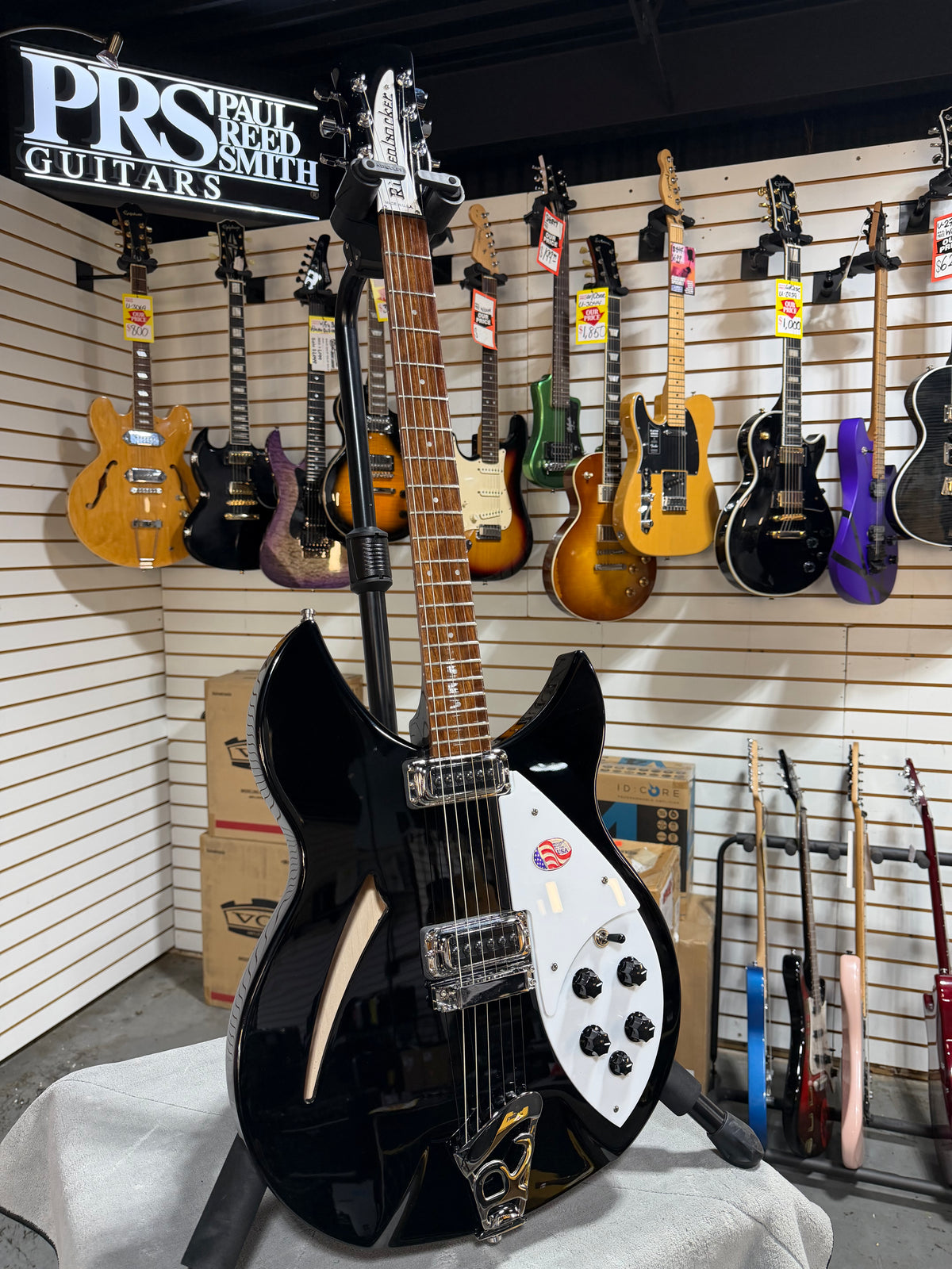 Rickenbacker 330 Jetglo