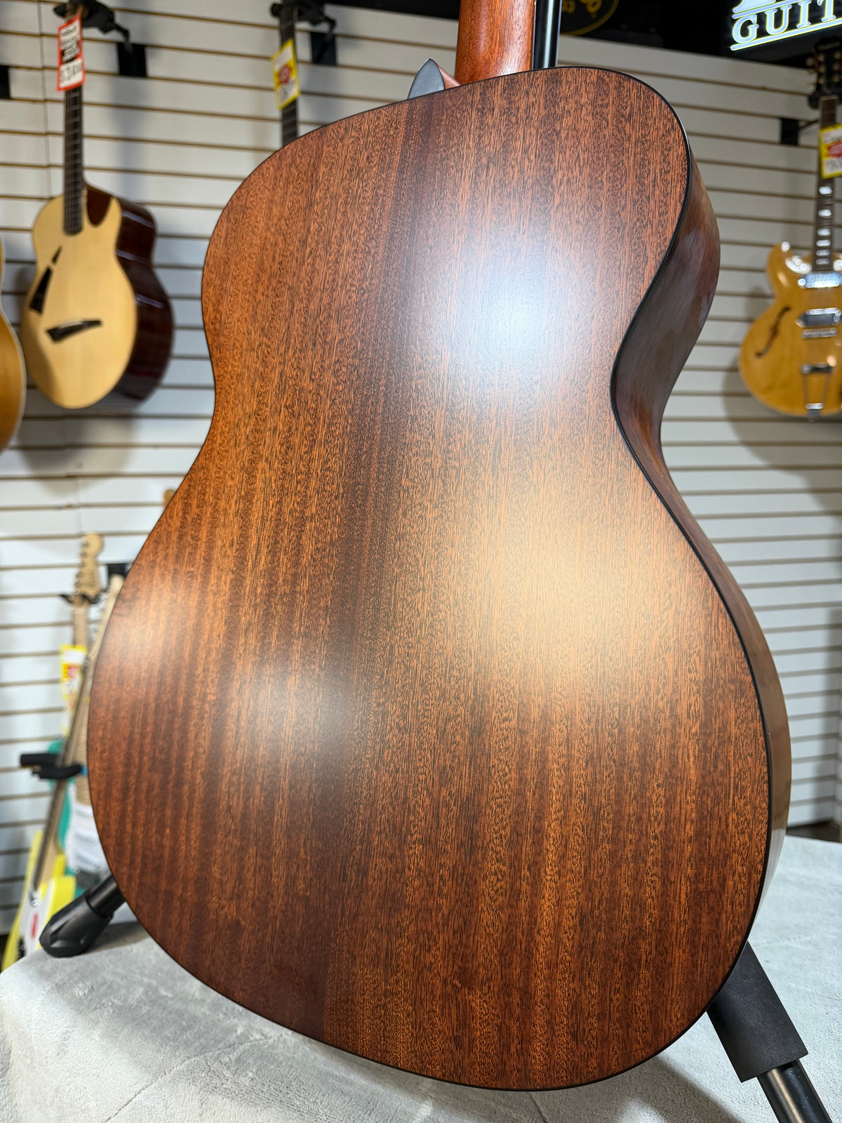 Martin 000-10E Shawn Mendes Natural