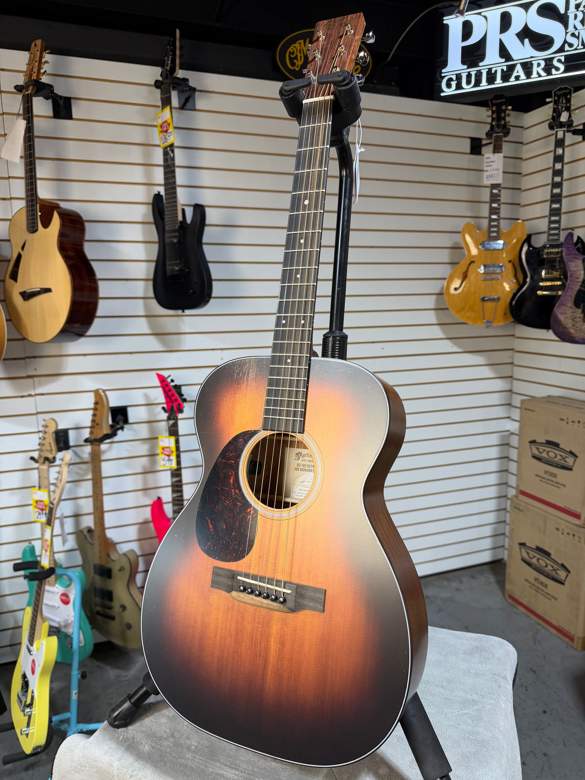 Martin 00-10E Road Series Retro Joe Bonamassa Signature Left Handed Sunburst