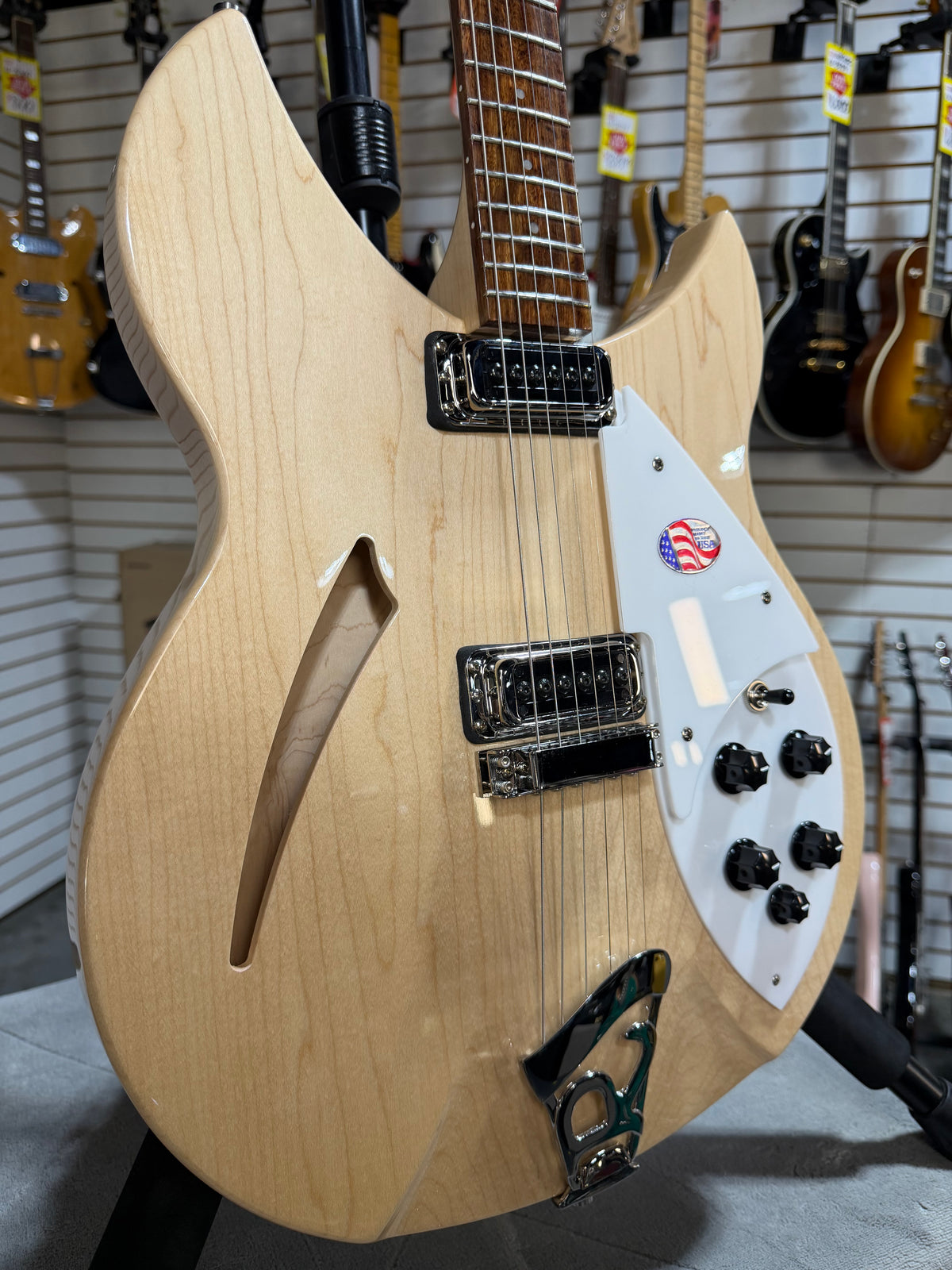 Rickenbacker 330 Mapleglo