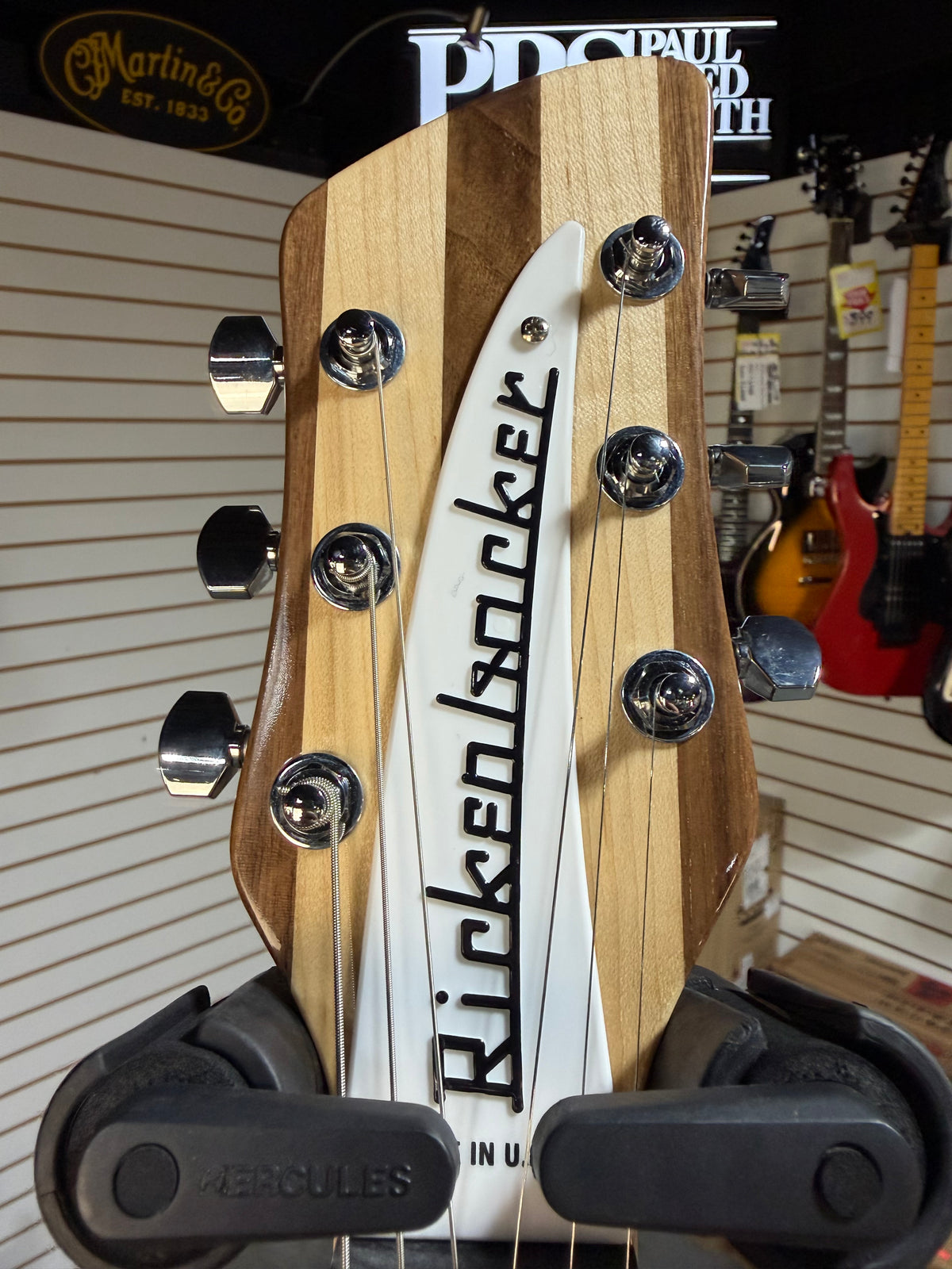 Rickenbacker 330 Mapleglo