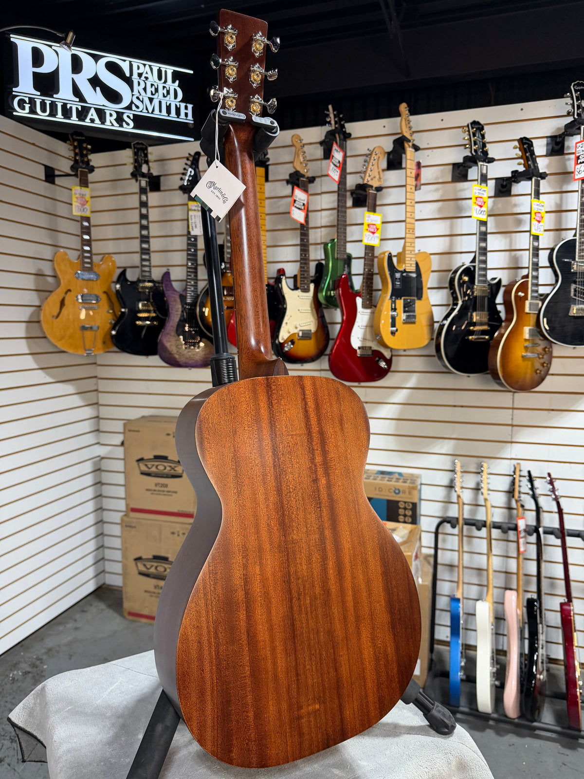 Martin 0-10E Retro Jason Isbell Left Handed Dark Mahogany
