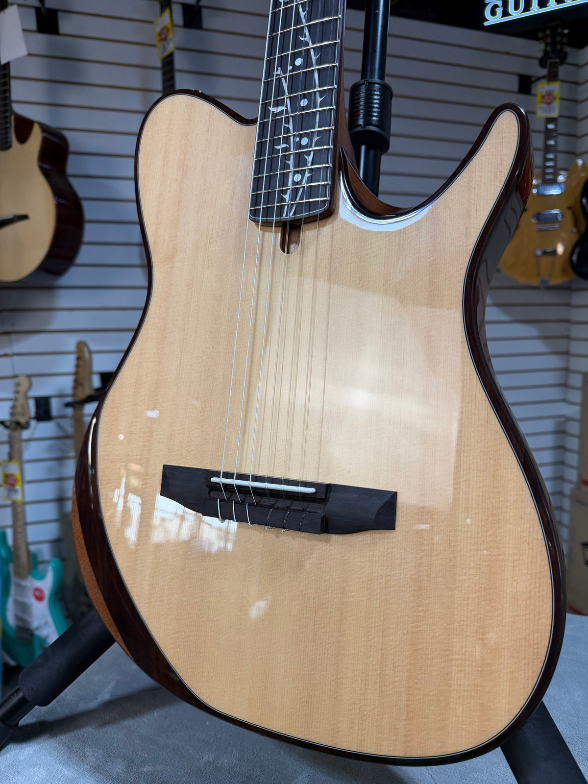 Ibanez TOD100N Tim Henson Signature Natural High Gloss