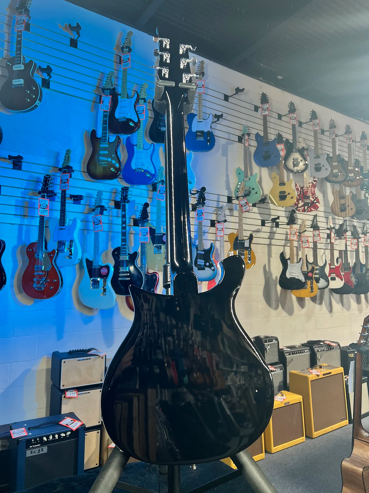 New Rickenbacker 620 Jetglo Electric Guitar w Ric Case, 620JG 726