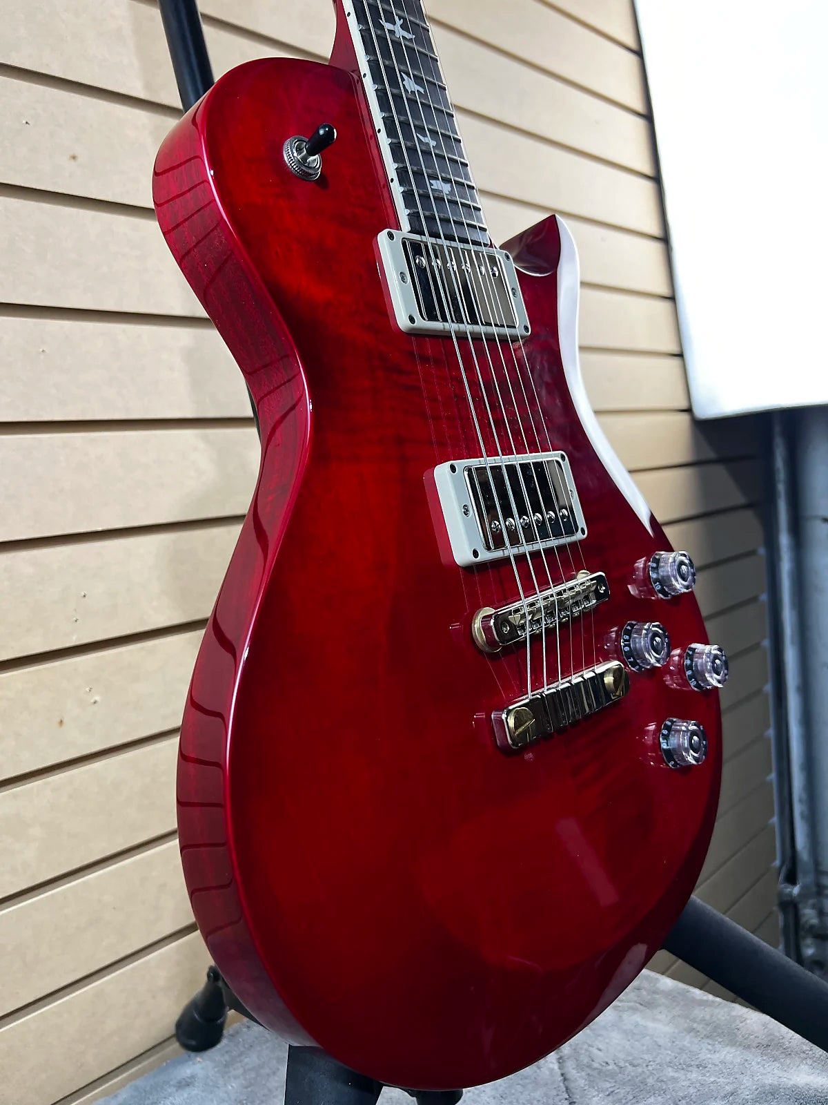 New R & D S2 Singlecut McCarty 594 New Carve - Scarlet #335