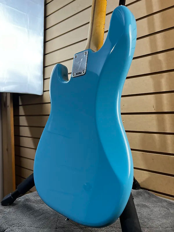 Player II Precision Bass - Aquatone Blue with Maple Fingerboard #289