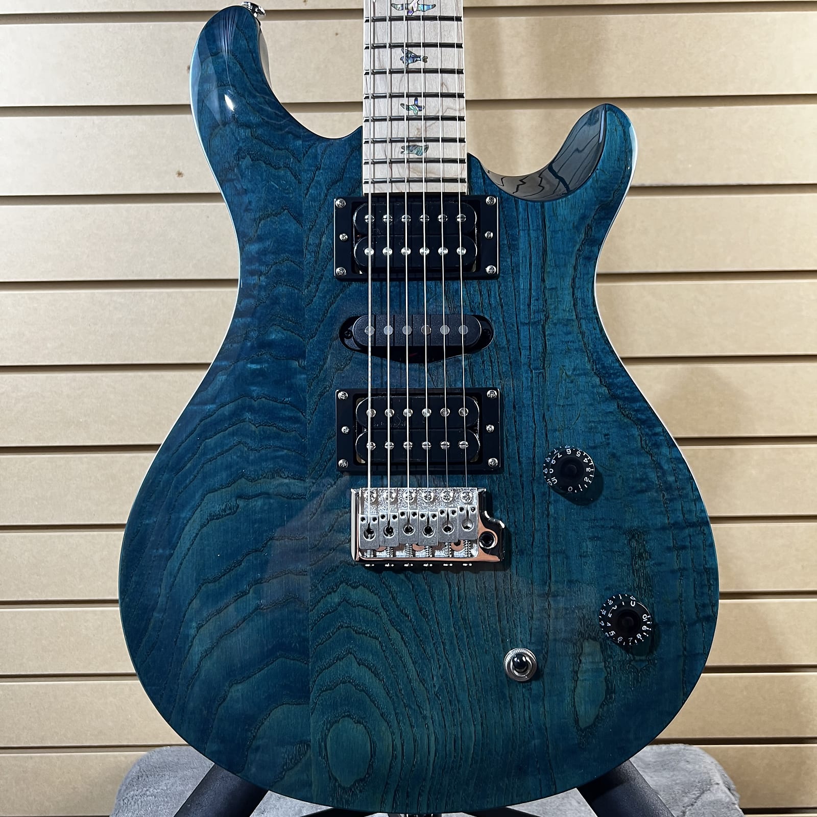 SE Swamp Ash Special Electric Guitar - Iris Blue #605