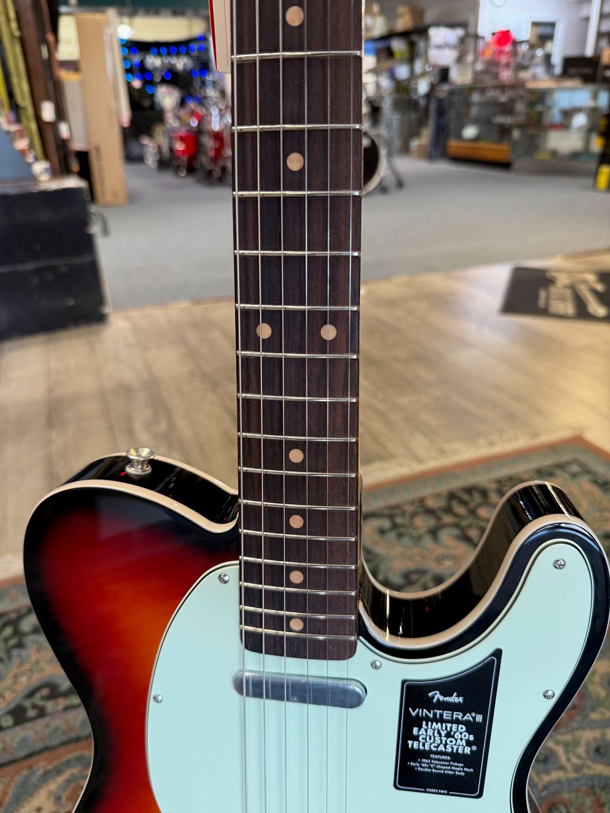 Fender Limited Edition Vintera III Early 60s Custom Telecaster 3 Color Sunburst