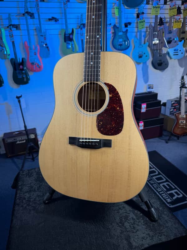 Eastman Guitars E1D Dreadnought Acoustic- Natural