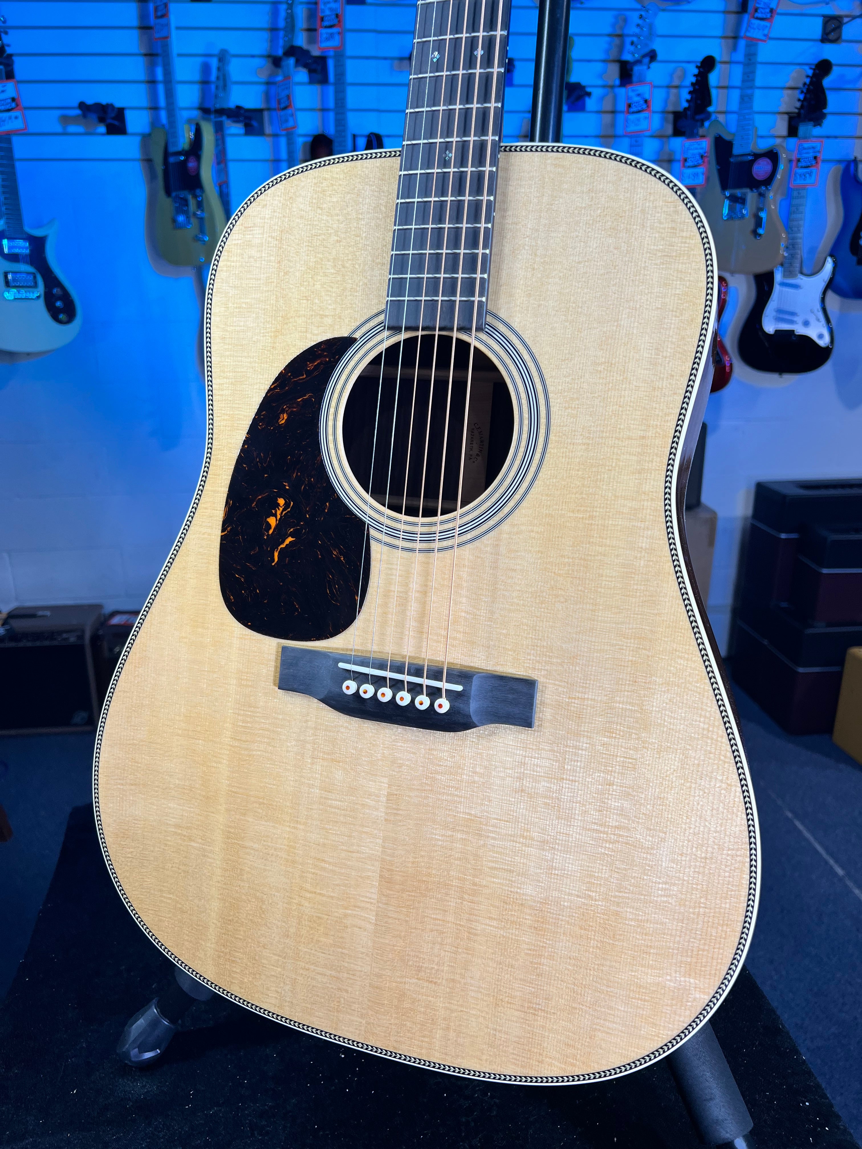 Martin HD-28L Lefty Standard Series Acoustic Guitar Natural with Aging Toner (2025) 466!