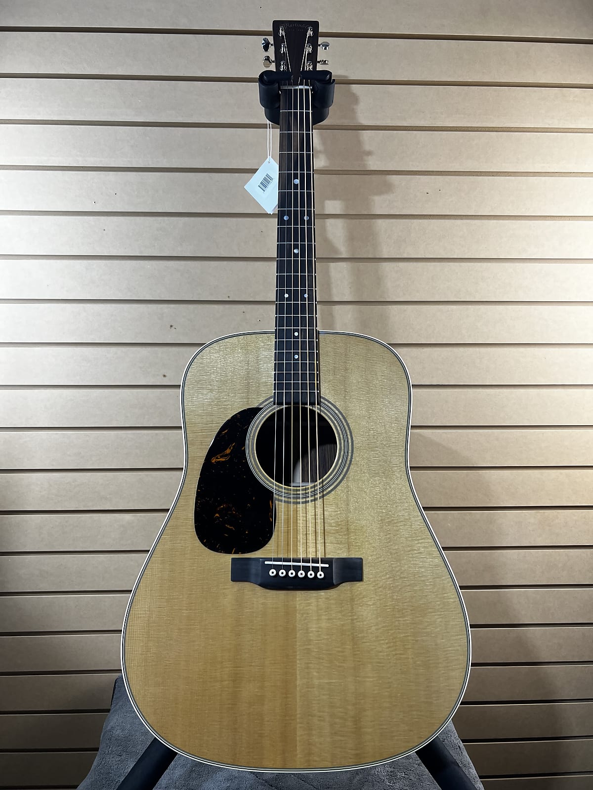 D-28 Left-Handed Acoustic Guitar - Natural #495