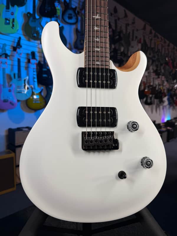 PRS SE CE 24 Satin - Flat White Top, C&M Exclusive - Black / Smoked Hardware, Free Plek & Setup # 828