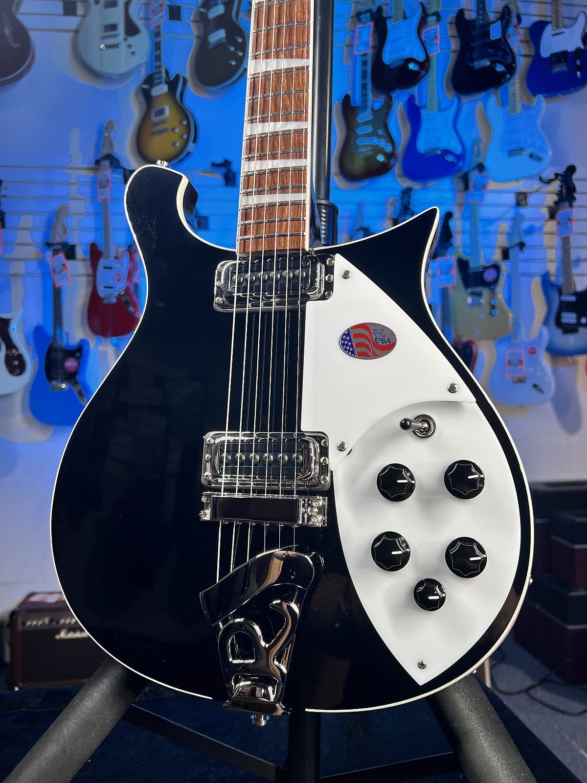 New Rickenbacker 620 Jetglo Electric Guitar w Ric Case 620JG 728