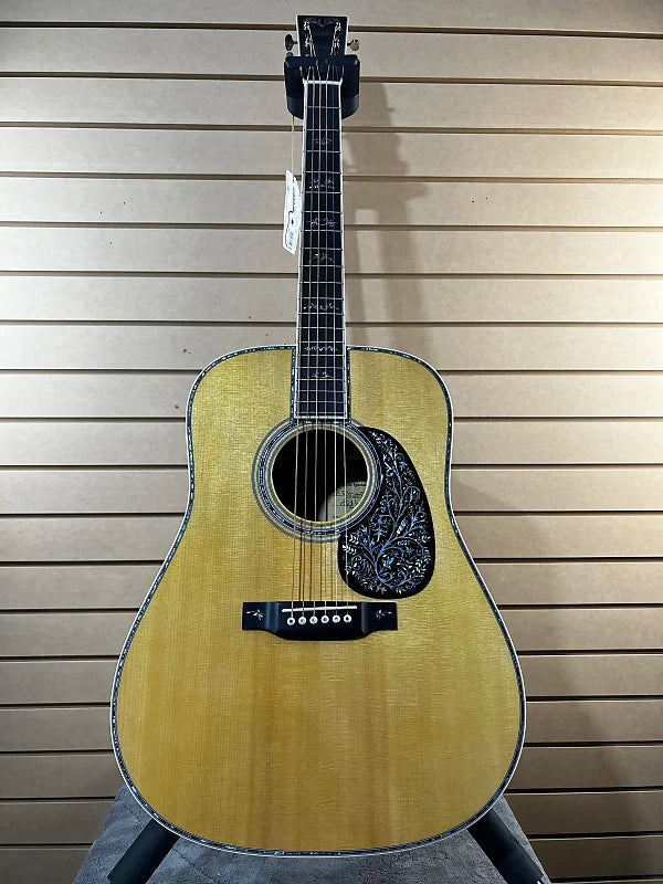 D-42 Special - Natural with Official Hardshell Case #550