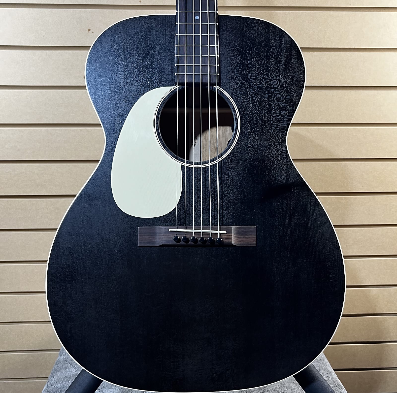 000-17E Left-Handed Acoustic-electric Guitar - Black Smoke #489