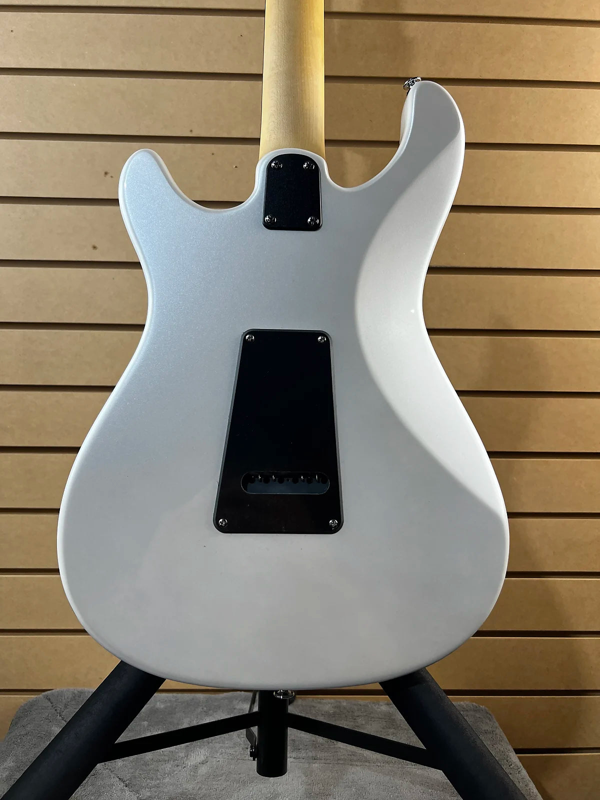 SE NF 3 Electric Guitar - Pearl White with Rosewood Fingerboard #301