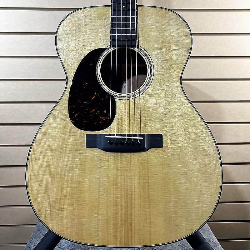 000-18 Left-handed Acoustic Guitar - Natural #608