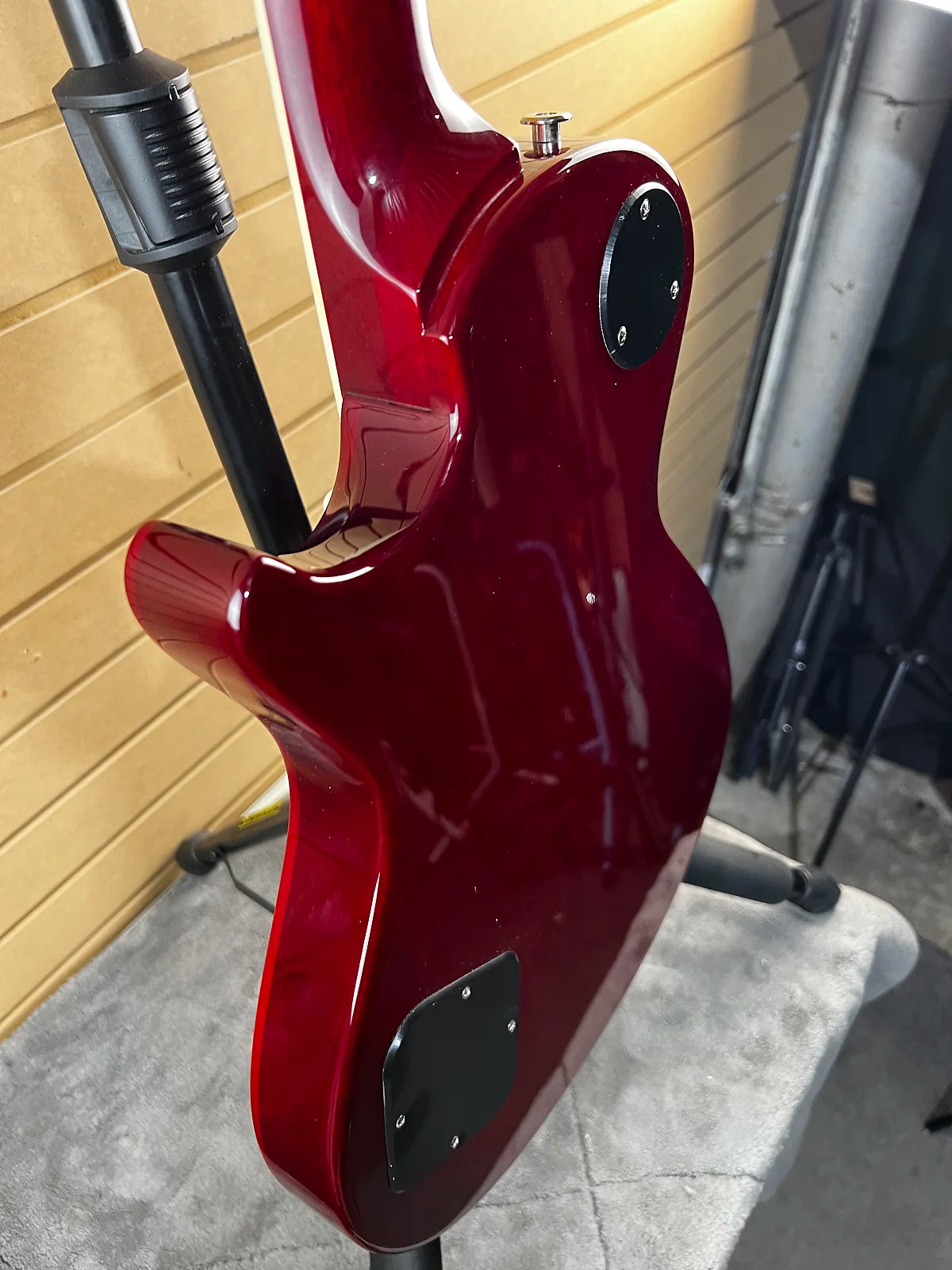 New R & D S2 Singlecut McCarty 594 New Carve - Scarlet #335