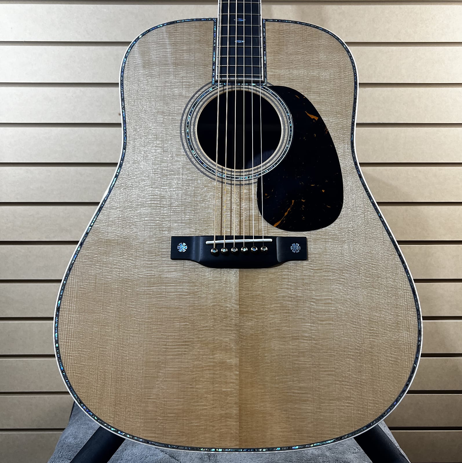 D-42 Modern Deluxe Acoustic Guitar - Natural #031