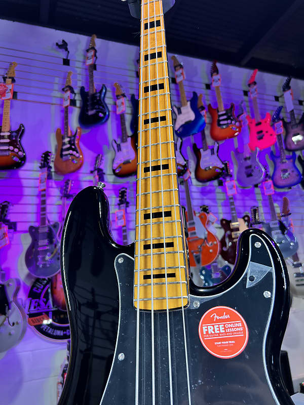 Squier Classic Vibe '70s Precision Bass - Black *FREE PLEK WITH PURCHASE*! 871