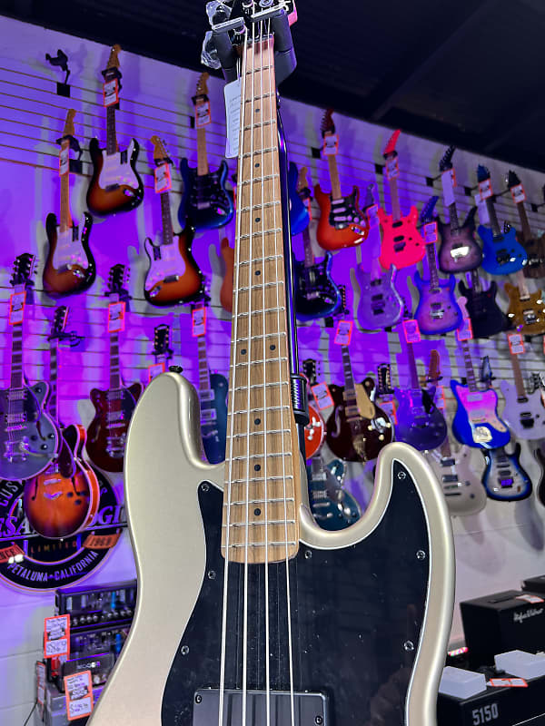 Squier Contemporary Active Jazz Bass HH - Shoreline Gold Olympic White *FREE PLEK WITH PURCHASE*! 645 *FREE PLEK WITH PURCHASE*